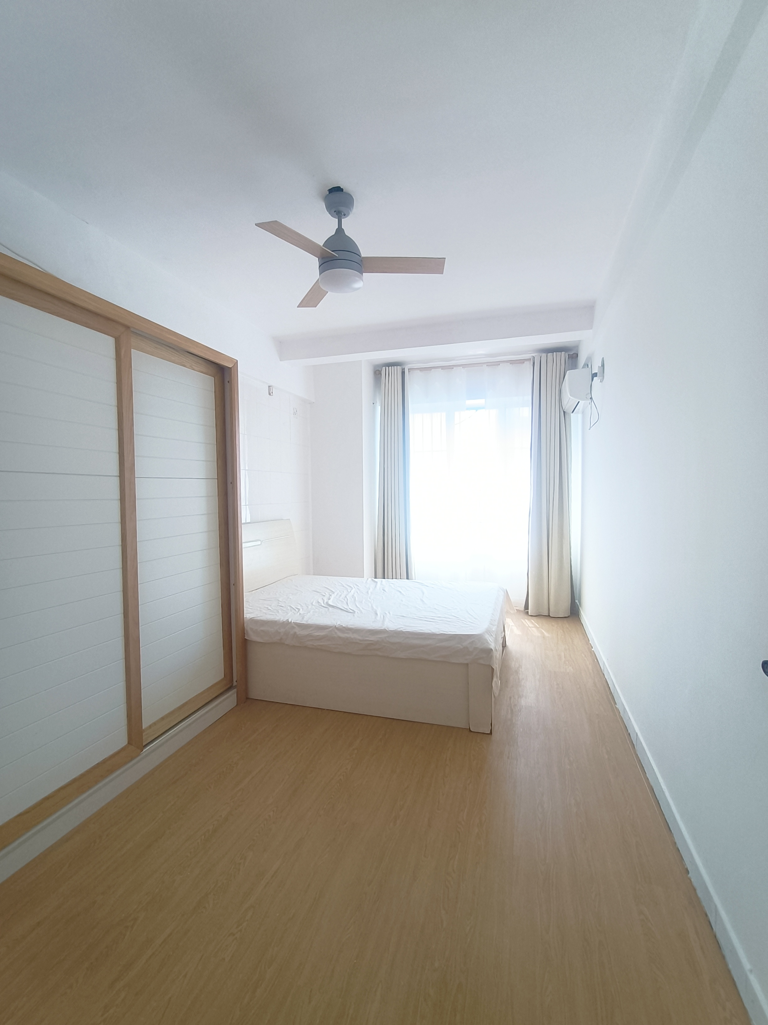 港苑小区  2室1厅1卫   1800.00元/月室内图