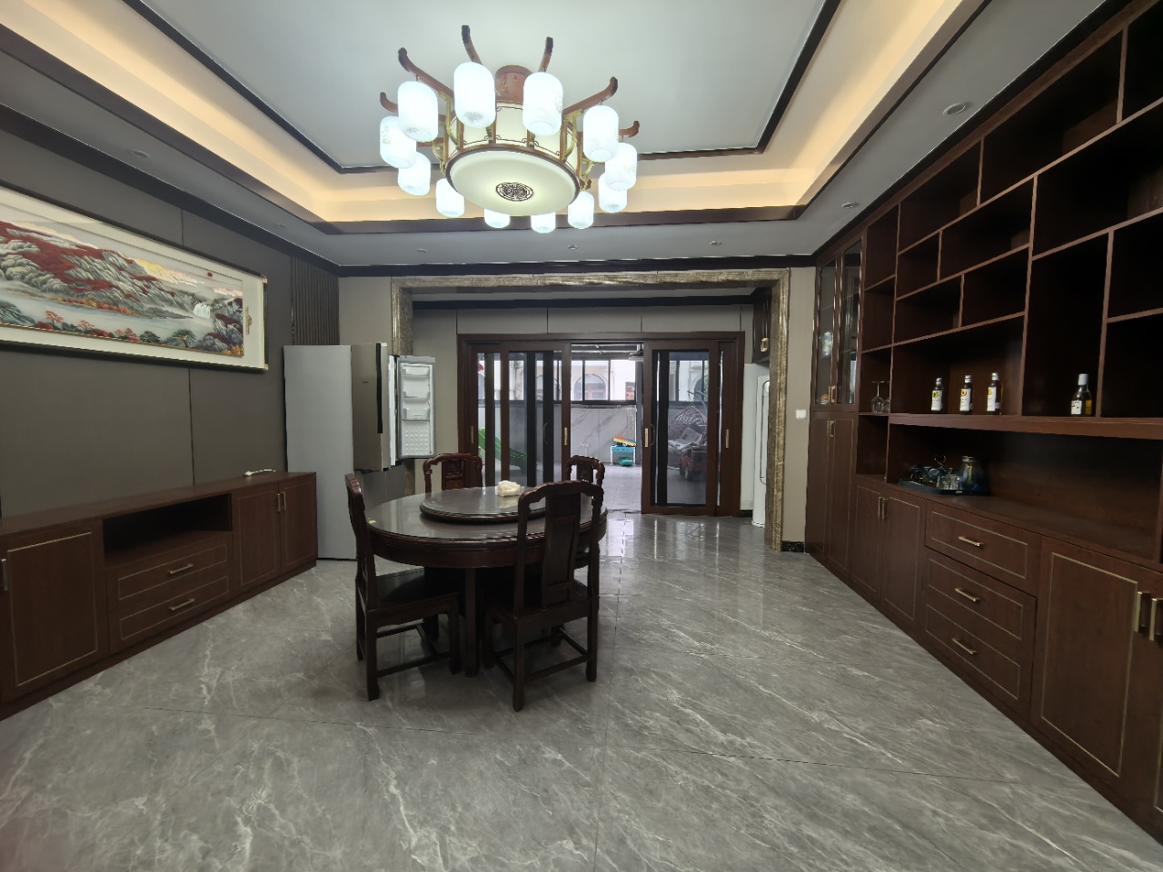 荣域 6室2厅4卫 593.0万 荣域 6室2厅4卫 593.0万室内图