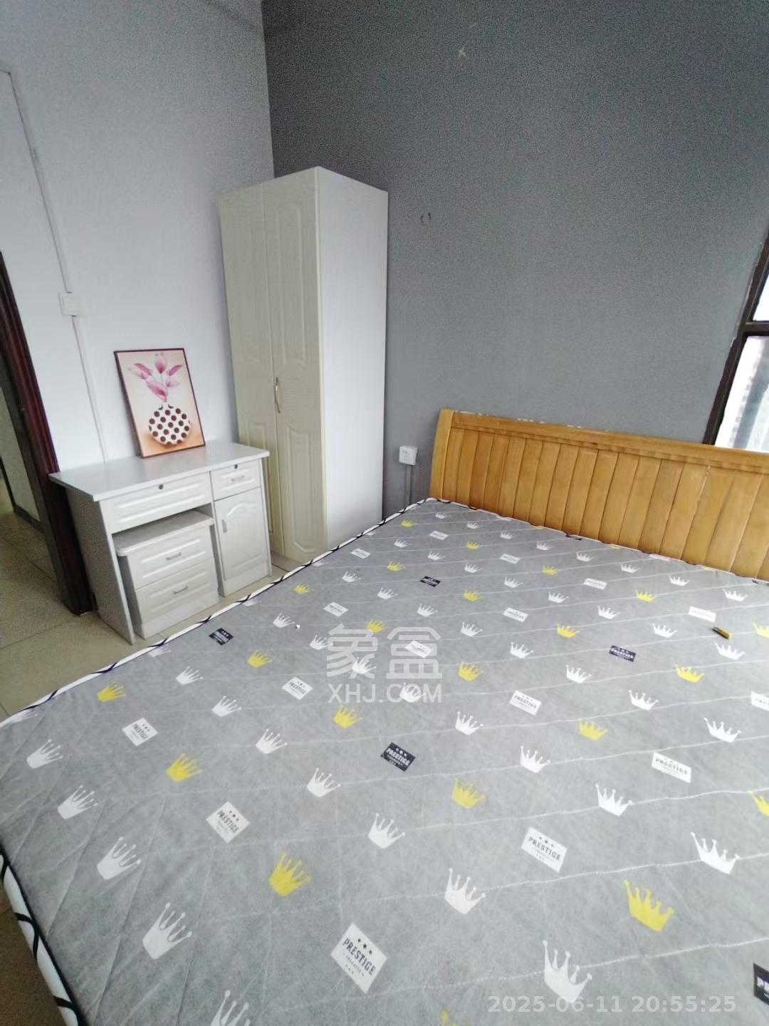 湖湾世景 4室2厅1卫 1700.0元/月 湖湾世景 4室2厅1卫 1700.0元/月室内图