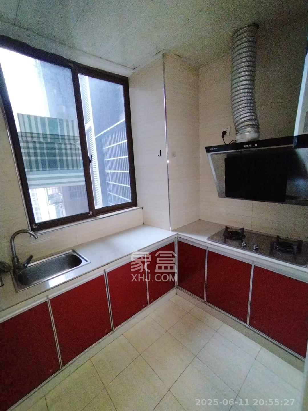 湖湾世景 4室2厅1卫 1700.0元/月 湖湾世景 4室2厅1卫 1700.0元/月室内图