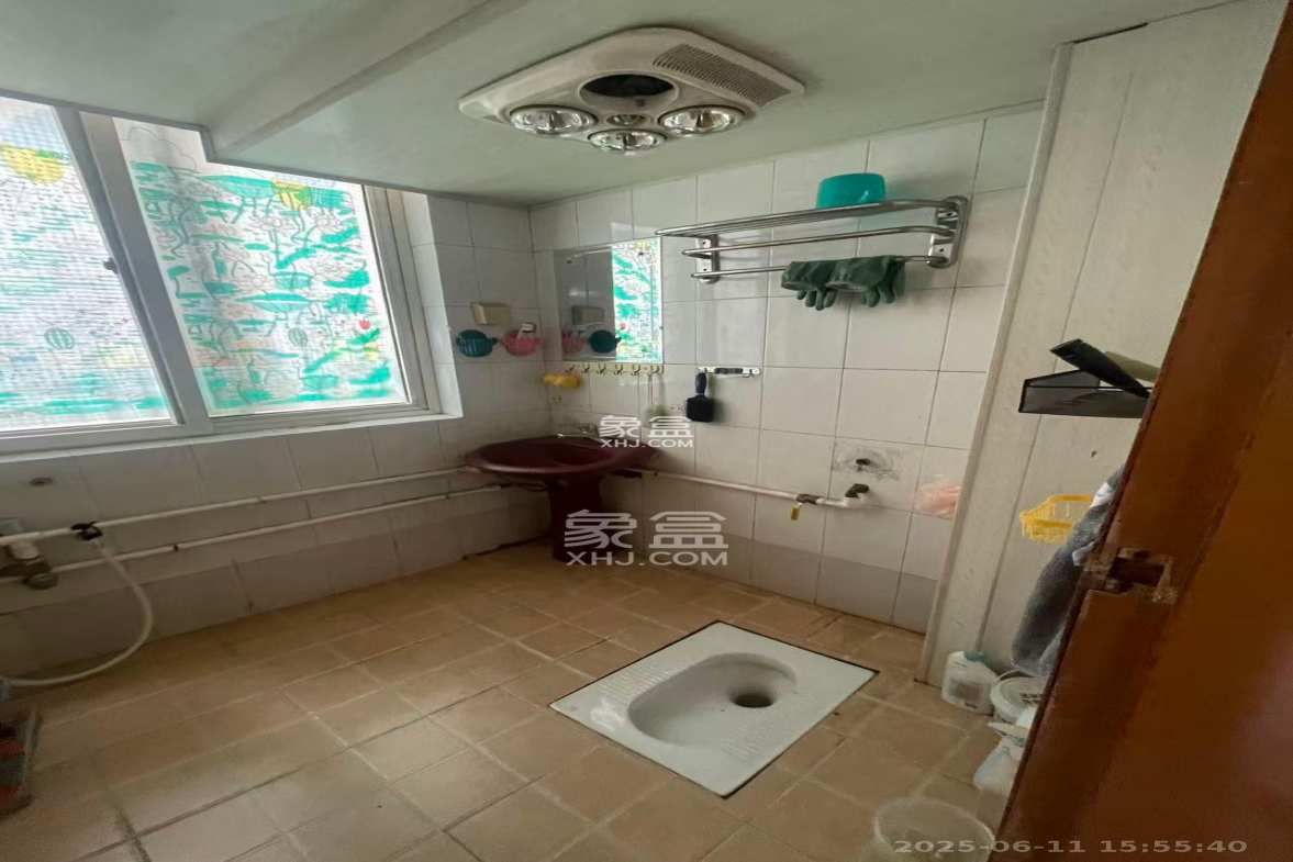 德政园  3室2厅1卫    1800.0元/月 德政园  3室2厅1卫    1800.0元/月室内图