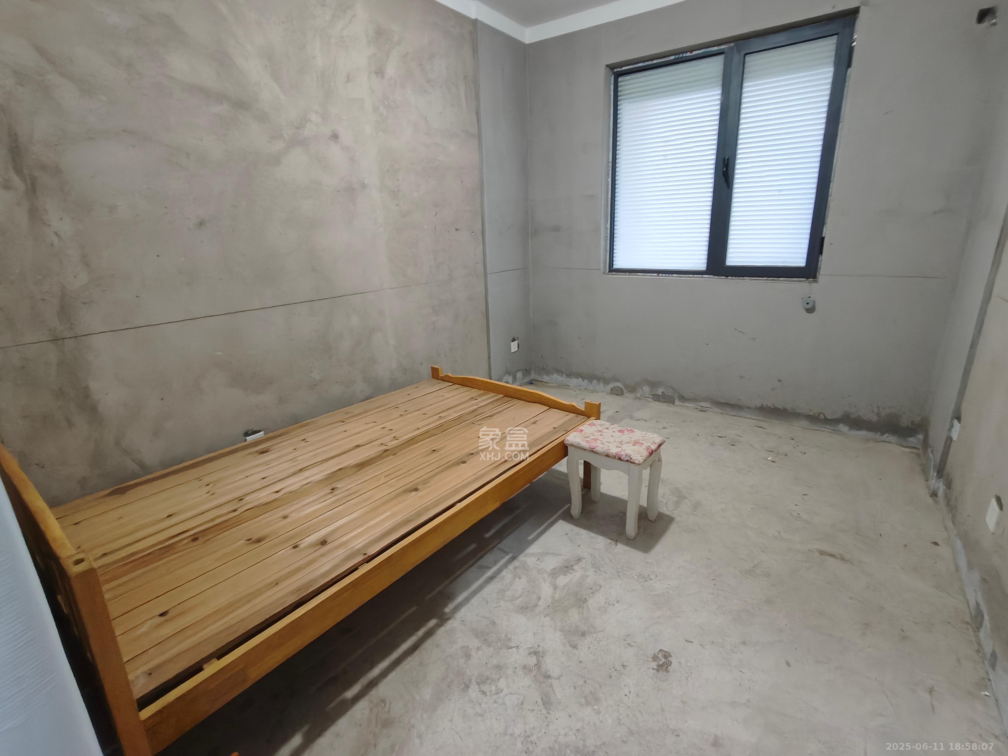 明发阅江悦府  4室2厅1卫    1200.0元/月 明发阅江悦府  4室2厅1卫    1200.0元/月室内图