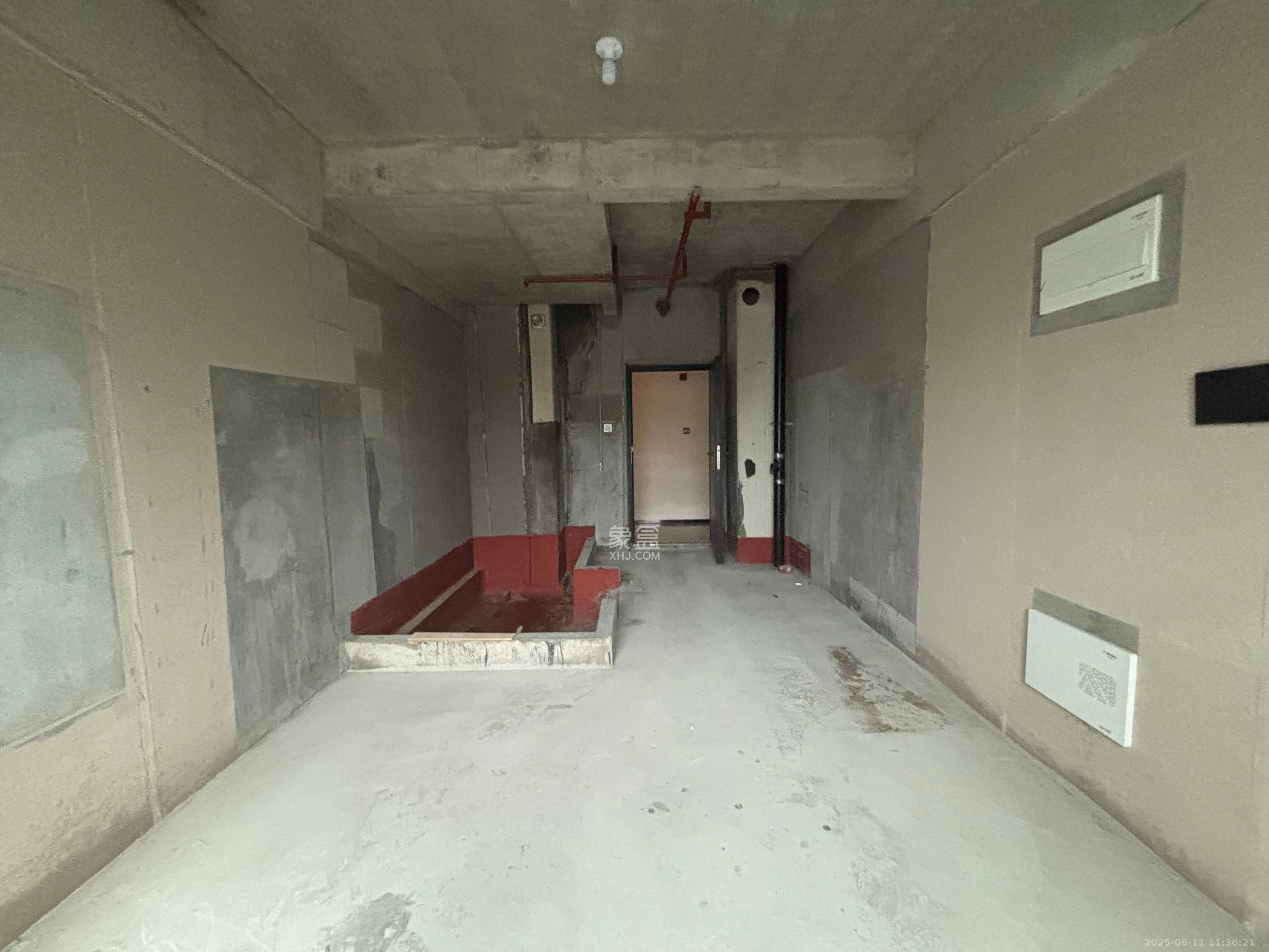 华润置地中心  1室0厅0卫    1300.0元/月 华润置地中心  1室0厅0卫    1300.0元/月室内图