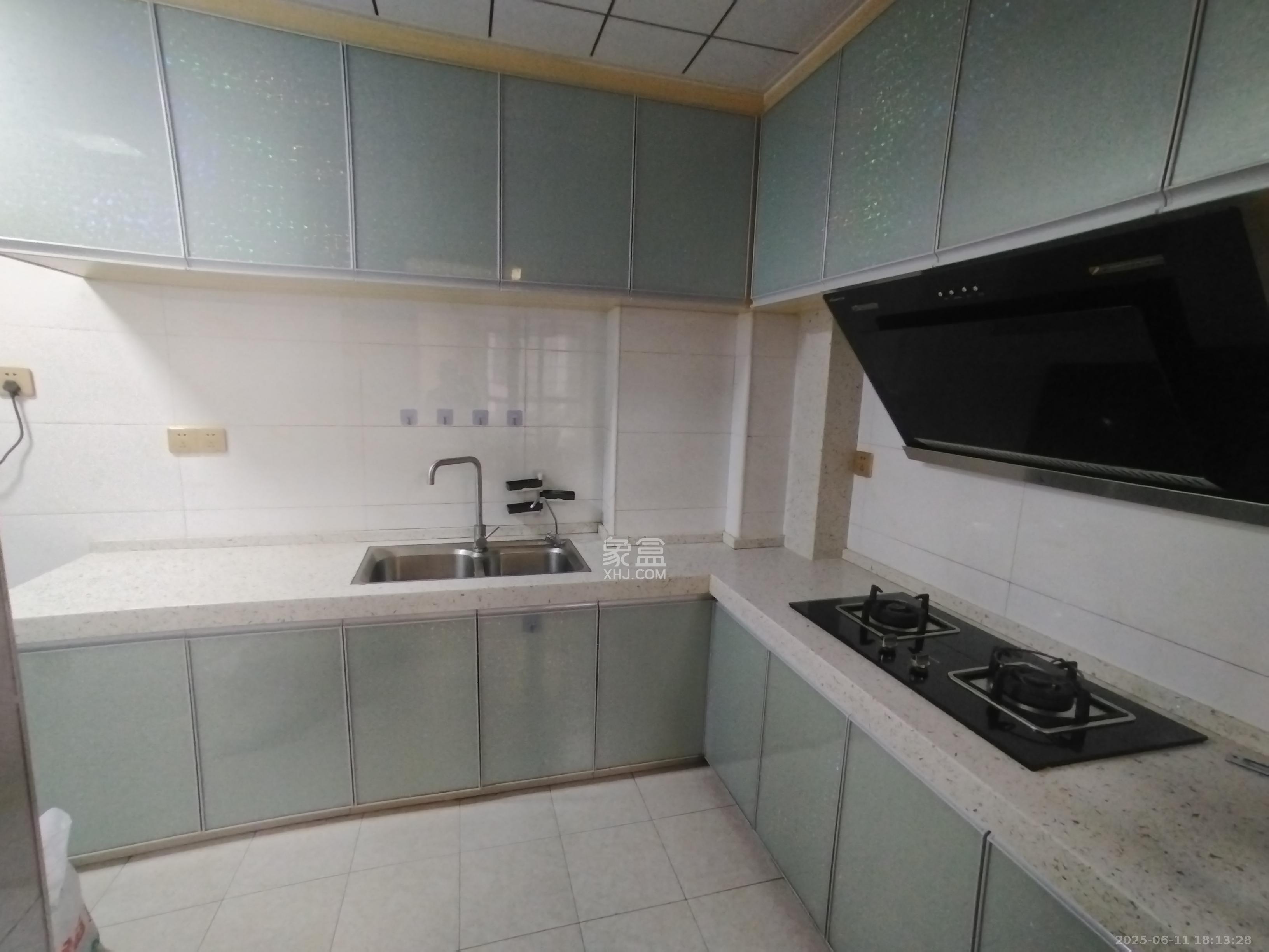 嘉顺苑 2室2厅1卫 2100.0元/月 嘉顺苑 2室2厅1卫 2100.0元/月室内图