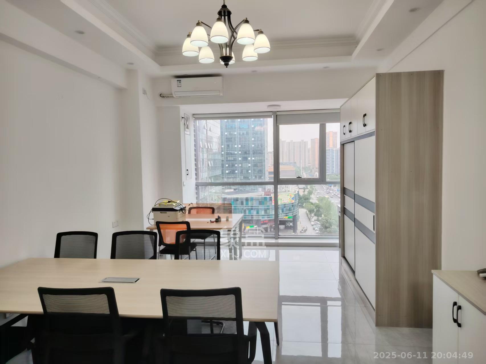 奥克斯滨仕花园(奥克斯洋湖广场/奥克斯中心) 1室1厅1卫 2000.0元/月 奥克斯滨仕花园(奥克斯洋湖广场/奥克斯中心) 1室1厅1卫 2000.0元/月室内图