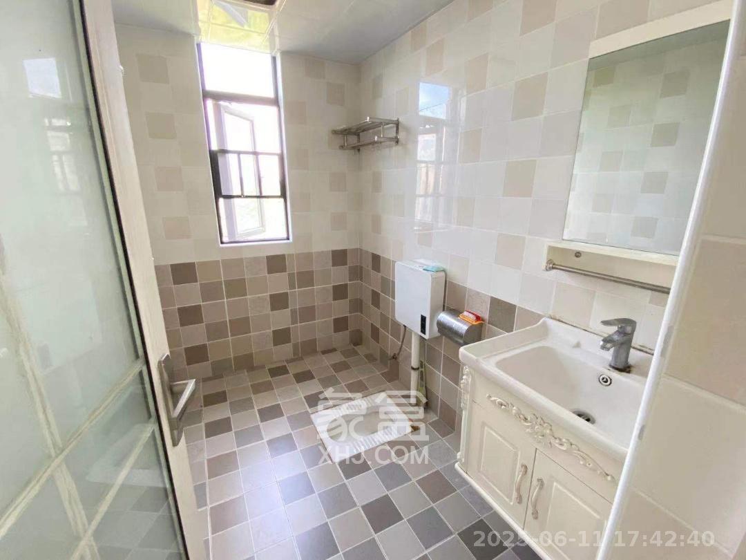 南山十里天池 1室0厅0卫 2300.0元/月 南山十里天池 1室0厅0卫 2300.0元/月室内图