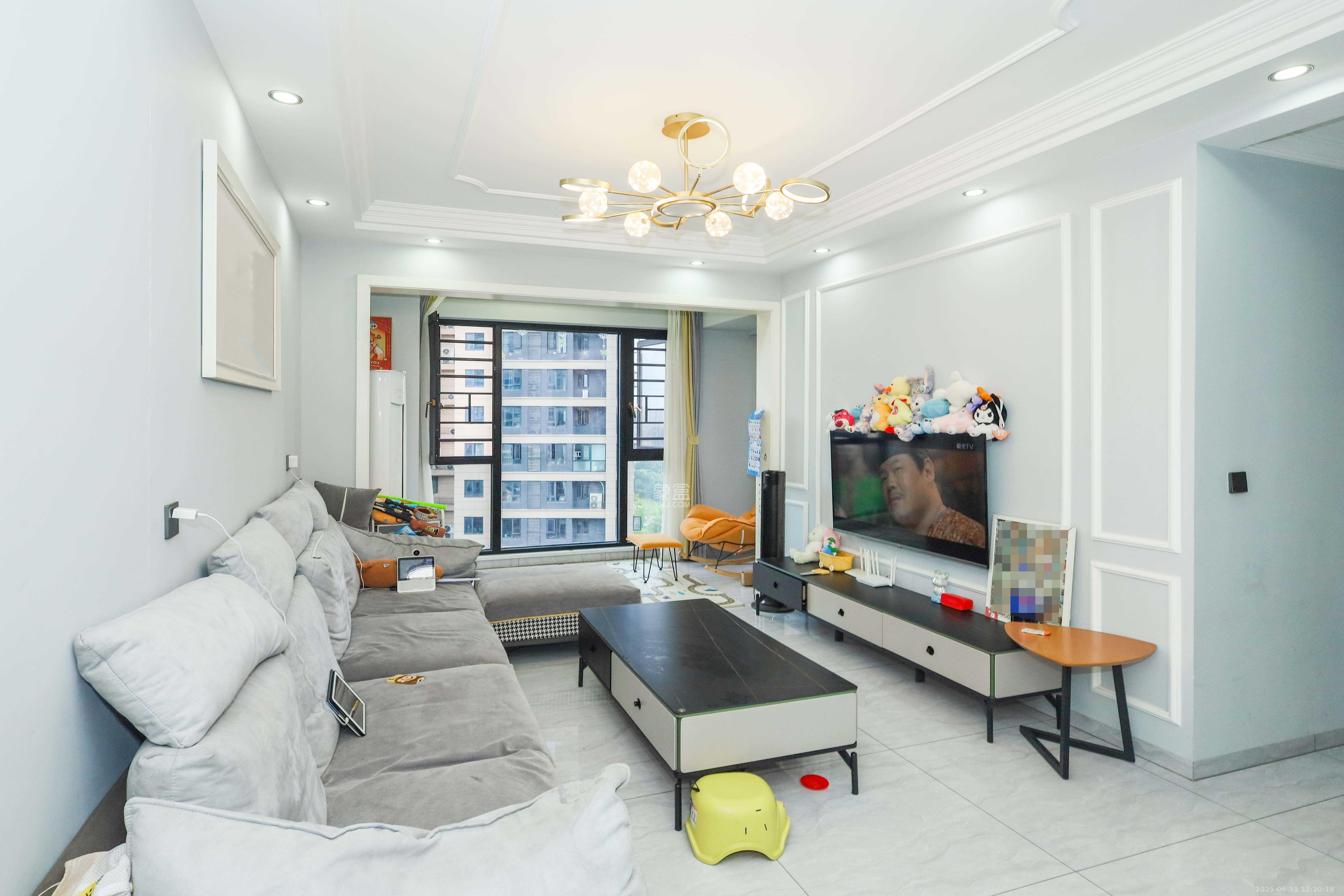 山水梅溪雅郡 3室2厅1卫 95.0万 山水梅溪雅郡 3室2厅1卫 95.0万客厅