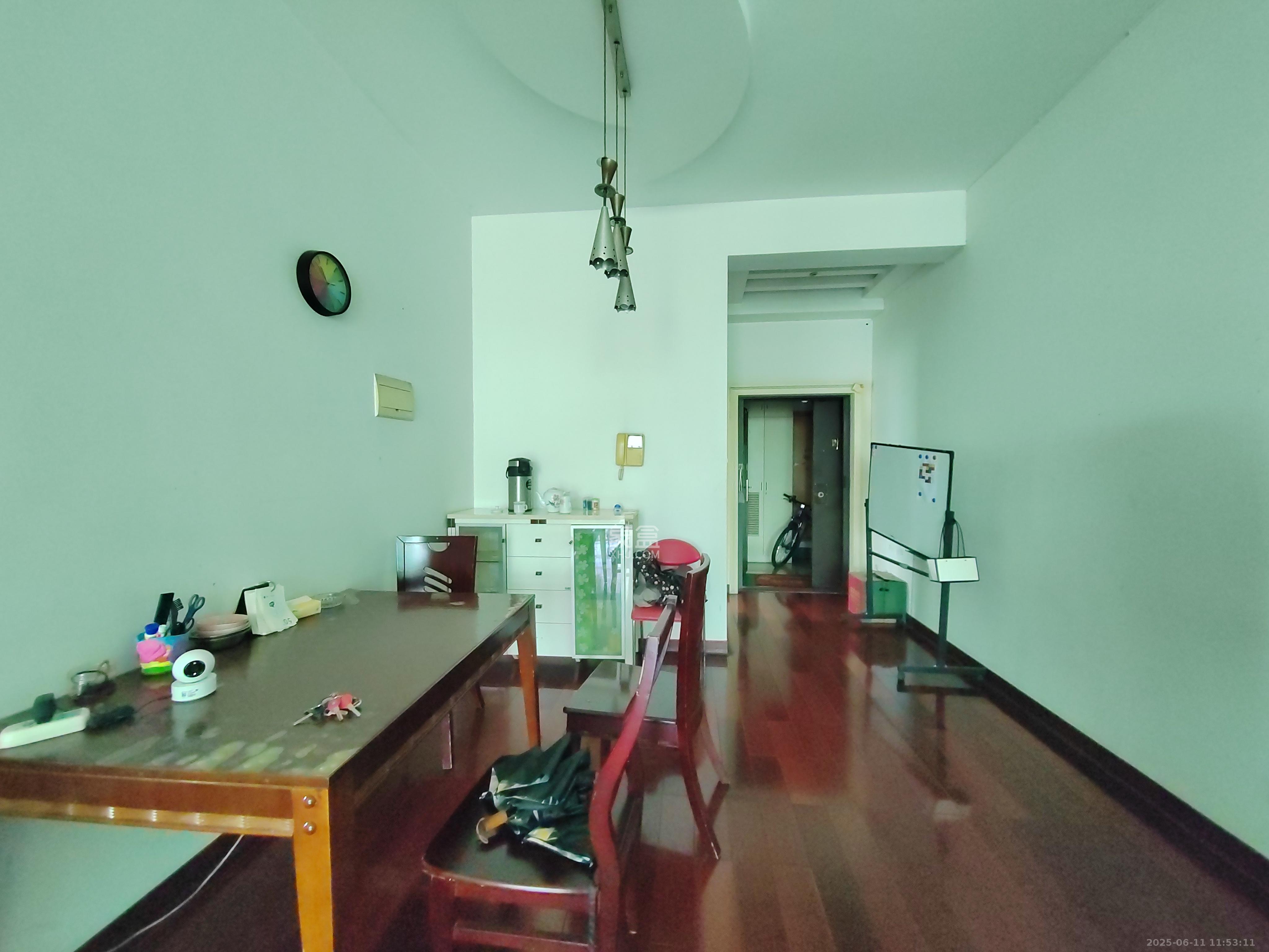 创远景园 3室2厅2卫 3500.0元/月 创远景园 3室2厅2卫 3500.0元/月室内图