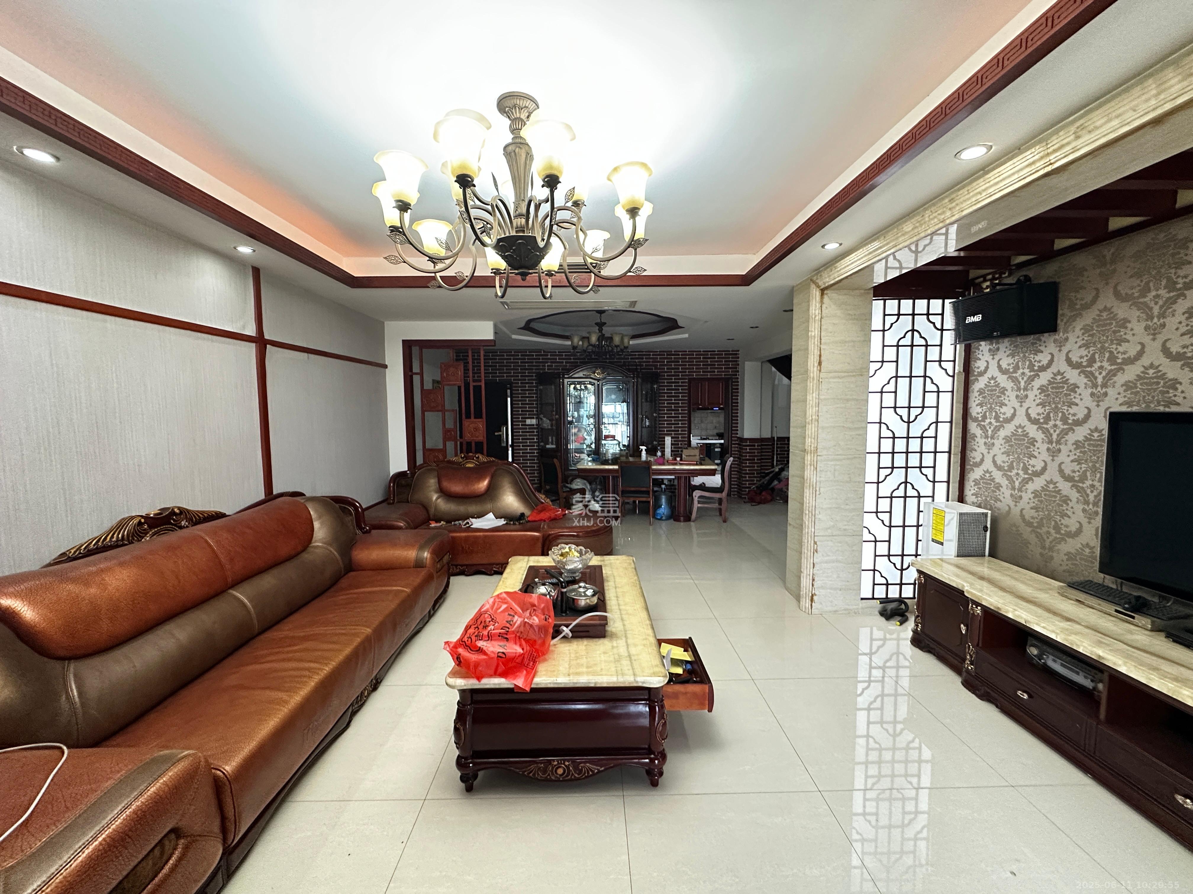 白沙湾嘉园 5室2厅2卫 6000.0元/月 白沙湾嘉园 5室2厅2卫 6000.0元/月室内图