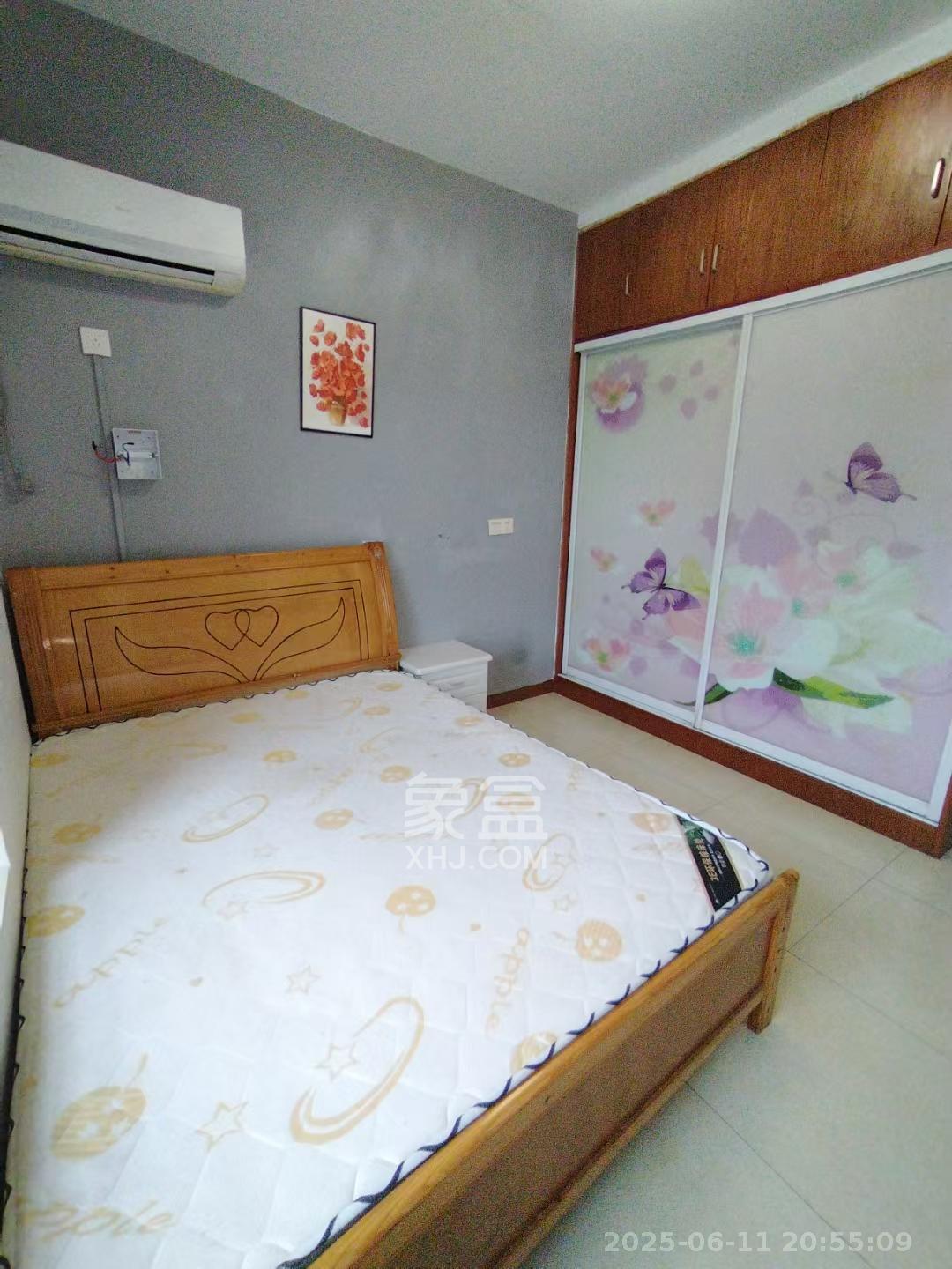 湖湾世景 4室2厅1卫 1700.0元/月 湖湾世景 4室2厅1卫 1700.0元/月室内图