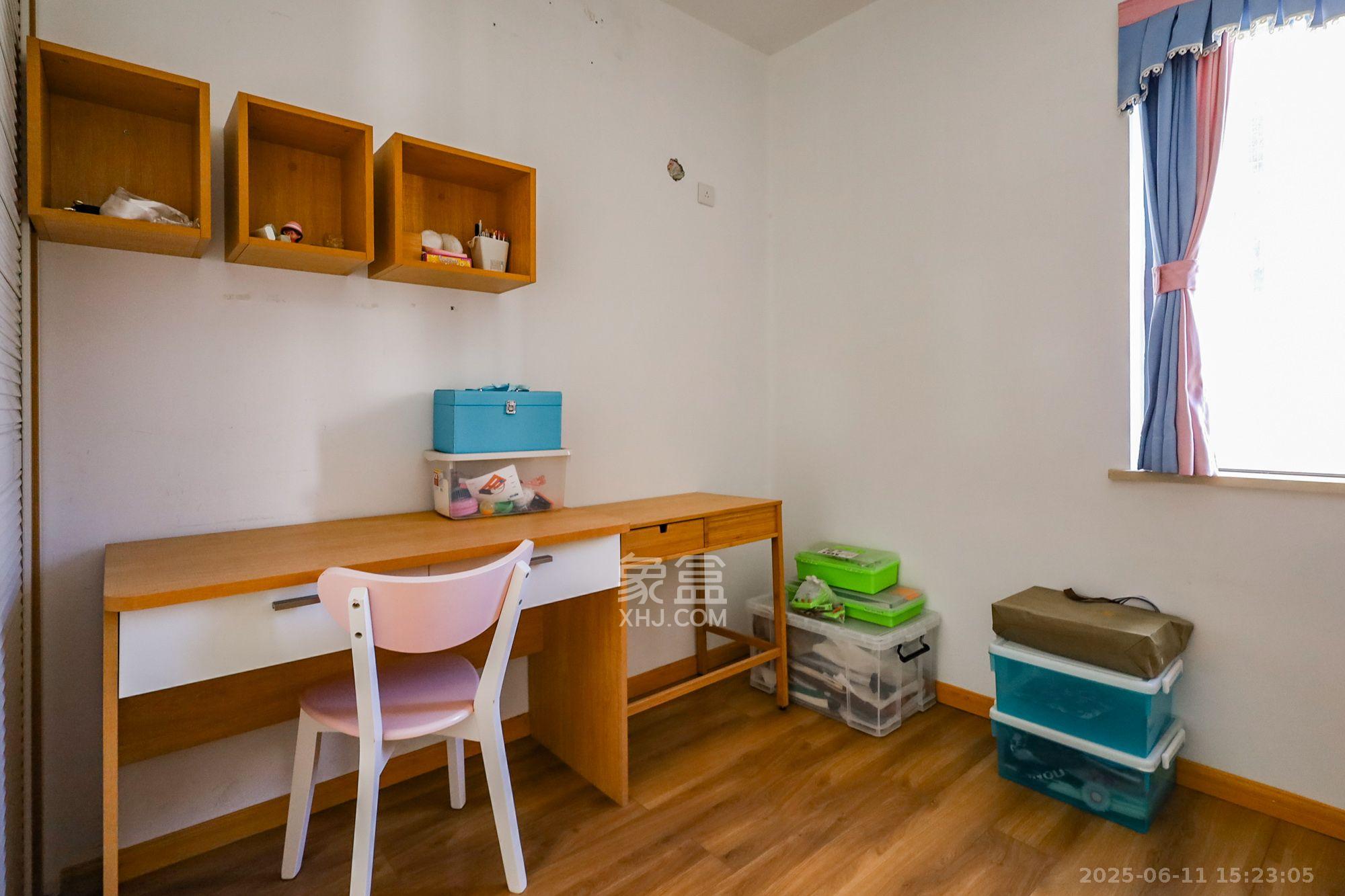 钰龙天下一期 2室2厅1卫 2200.0元/月 钰龙天下一期 2室2厅1卫 2200.0元/月室内图