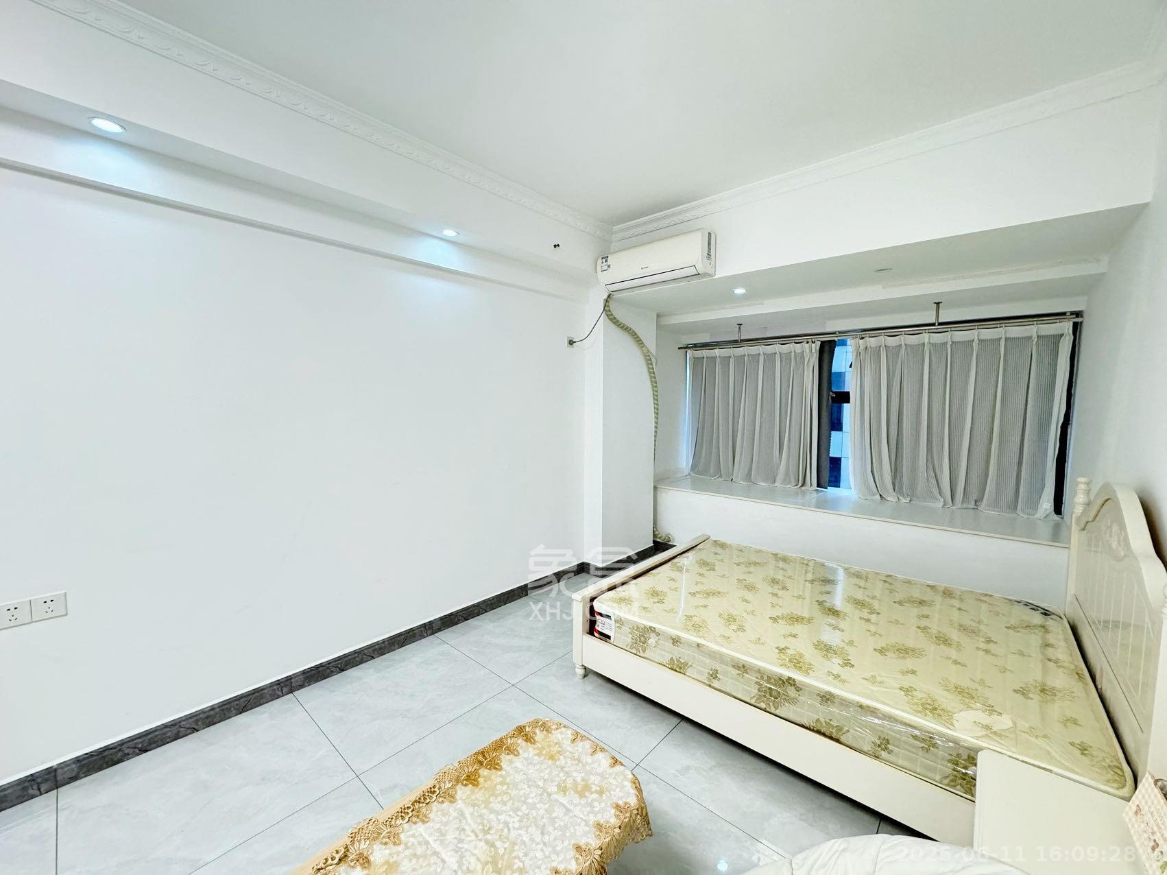 裕天国际商汇中心 1室1厅1卫 1600.0元/月 裕天国际商汇中心 1室1厅1卫 1600.0元/月室内图