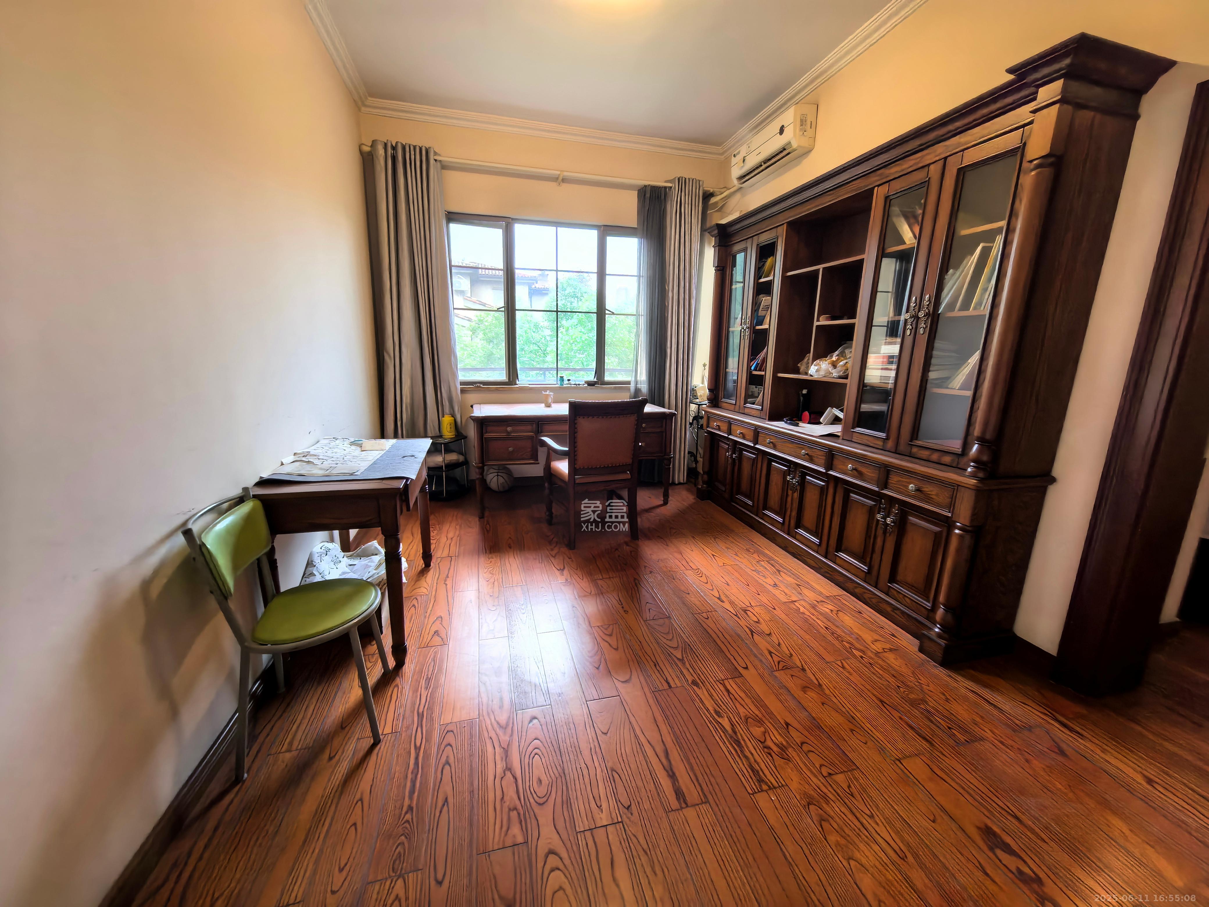 托斯卡纳洋房高层 4室1厅2卫 5500.0元/月 托斯卡纳洋房高层 4室1厅2卫 5500.0元/月室内图