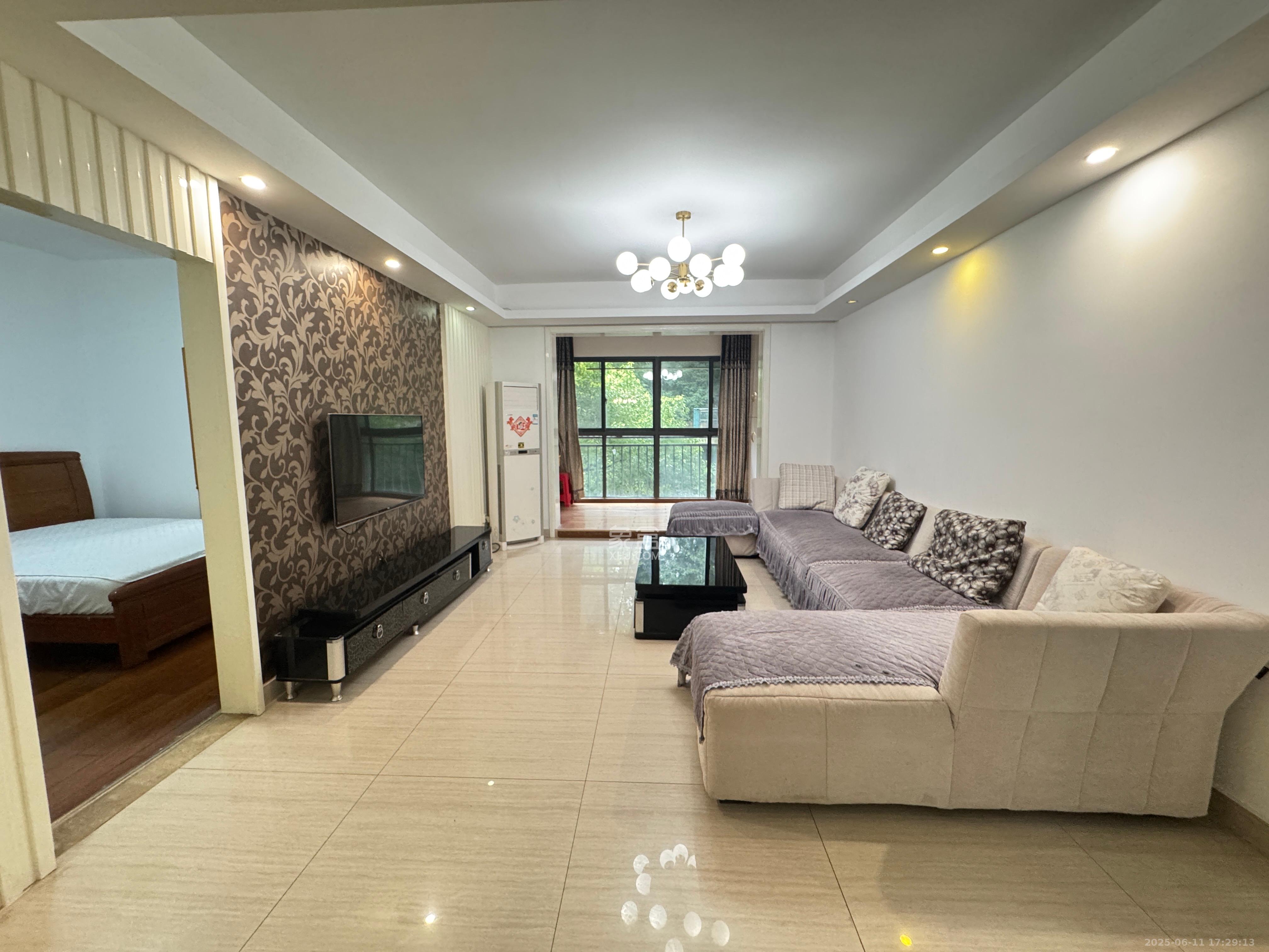 优山美地 3室2厅2卫 2700.0元/月 优山美地 3室2厅2卫 2700.0元/月室内图