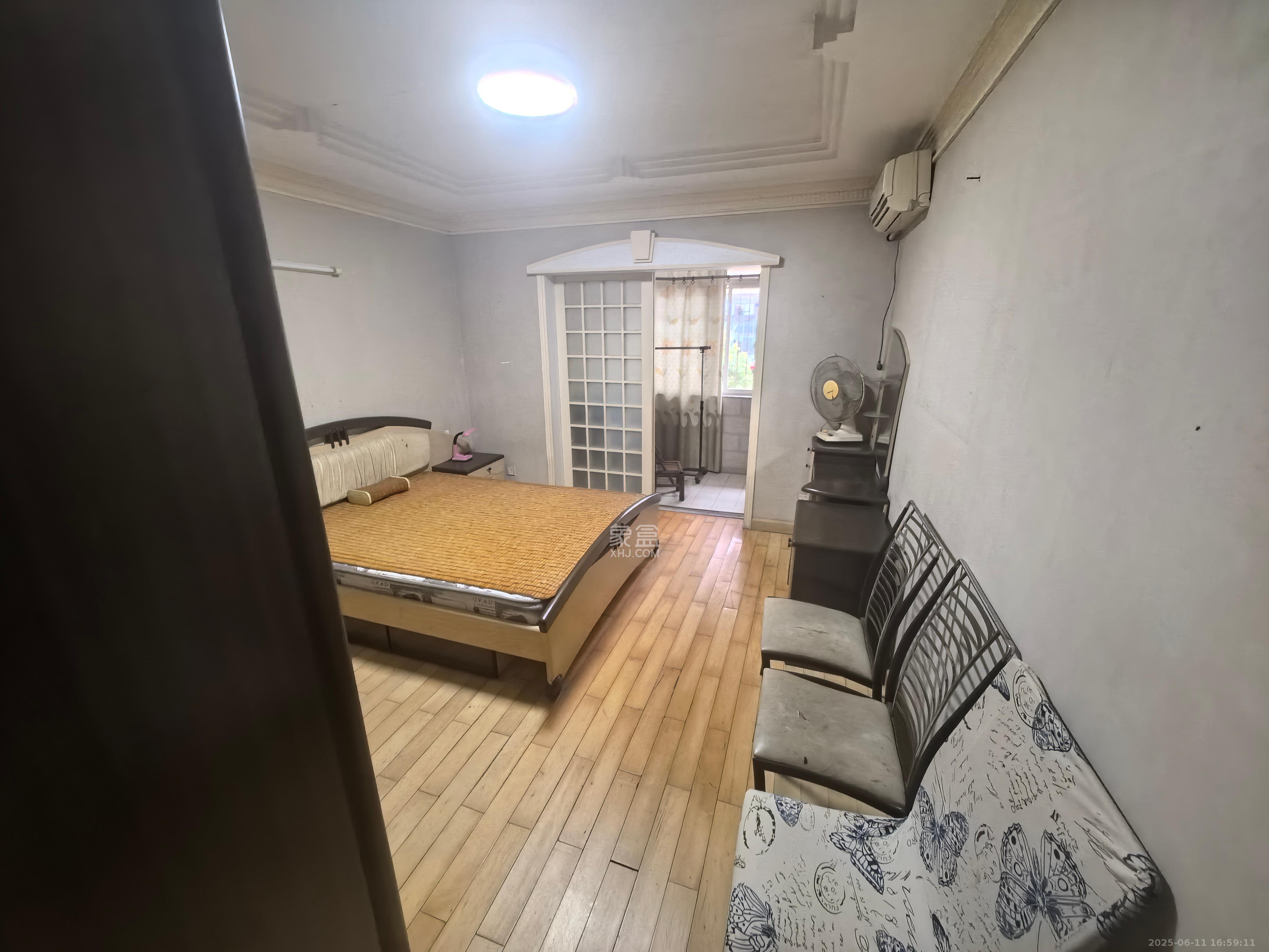 福乐凯公寓 3室2厅2卫 2600.0元/月 福乐凯公寓 3室2厅2卫 2600.0元/月室内图