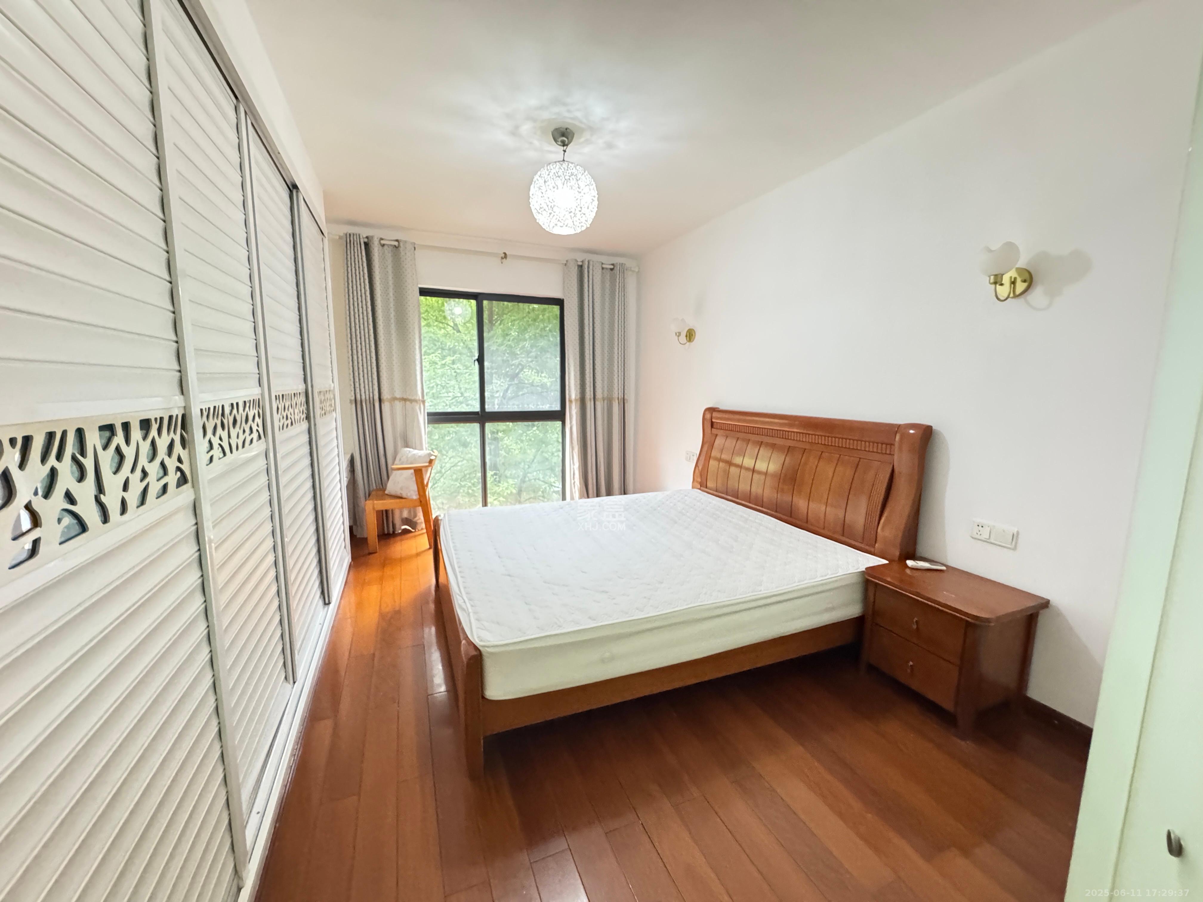 优山美地 3室2厅2卫 2700.0元/月 优山美地 3室2厅2卫 2700.0元/月室内图