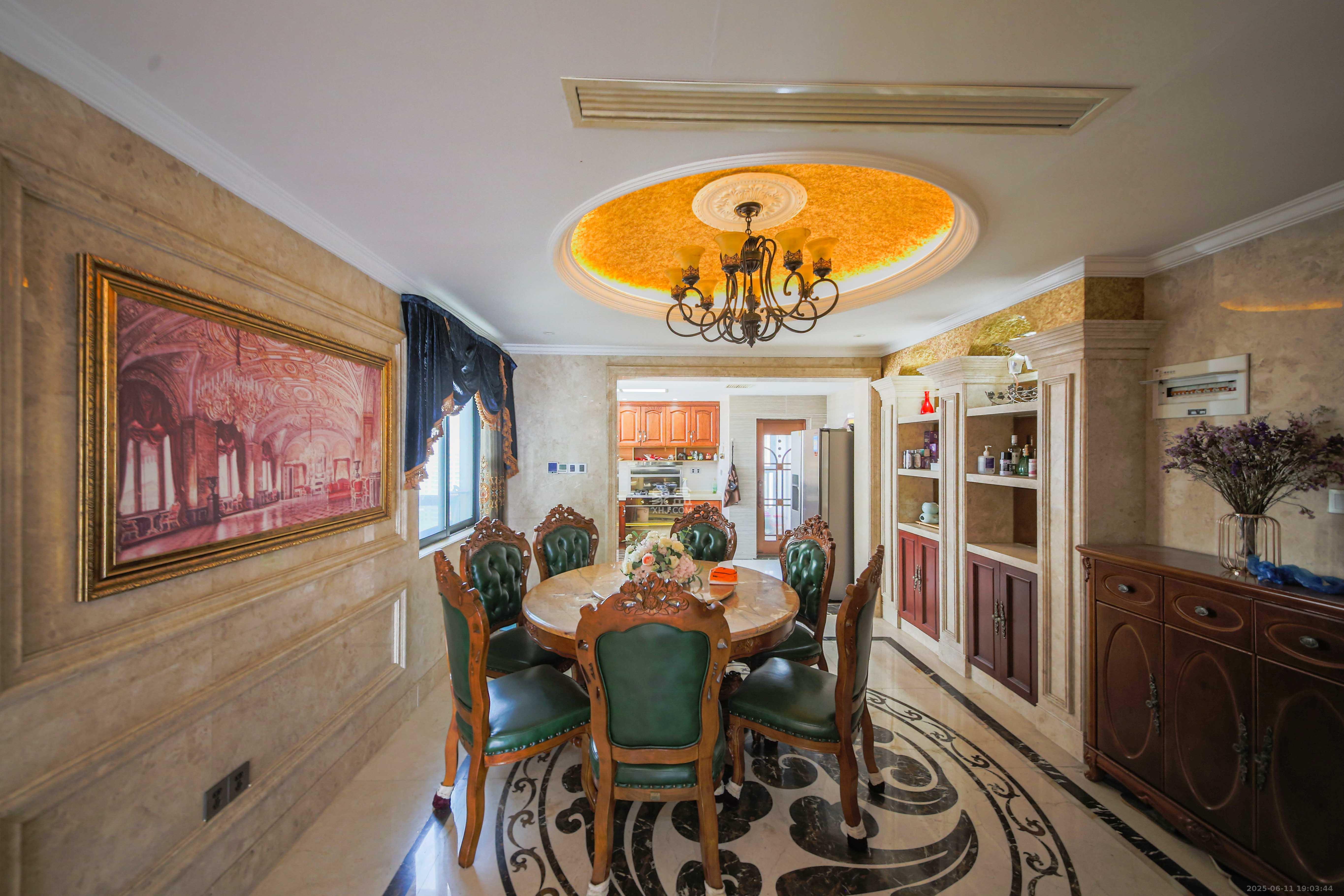 博林金谷  4室2厅2卫    278.0万客厅