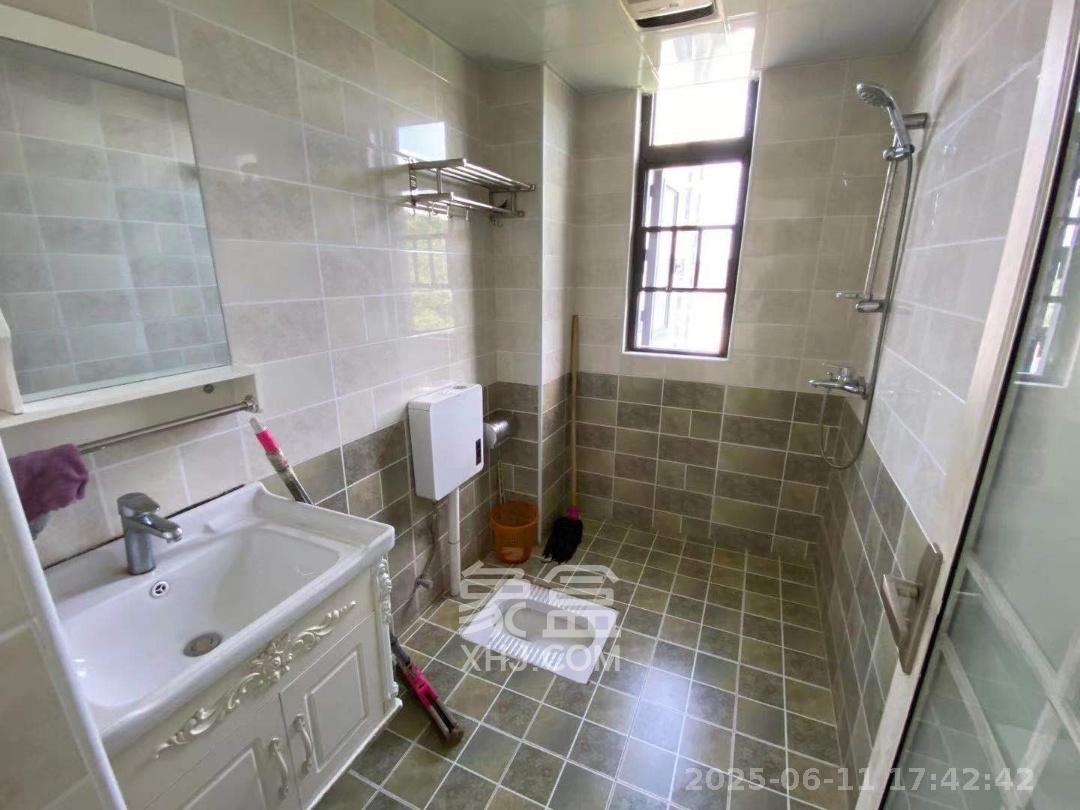 南山十里天池 1室0厅0卫 2300.0元/月 南山十里天池 1室0厅0卫 2300.0元/月室内图