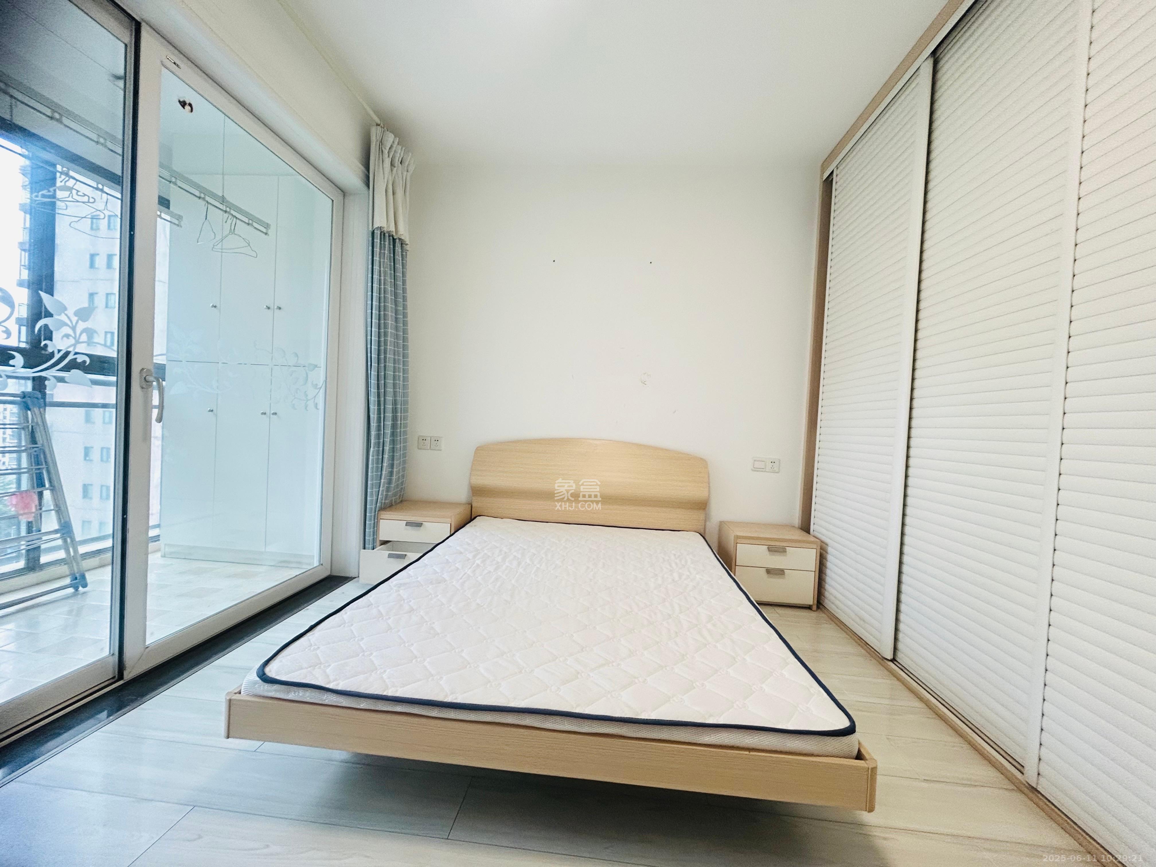 钱隆首府(福晟御园)  3室2厅2卫   3400.00元/月室内图