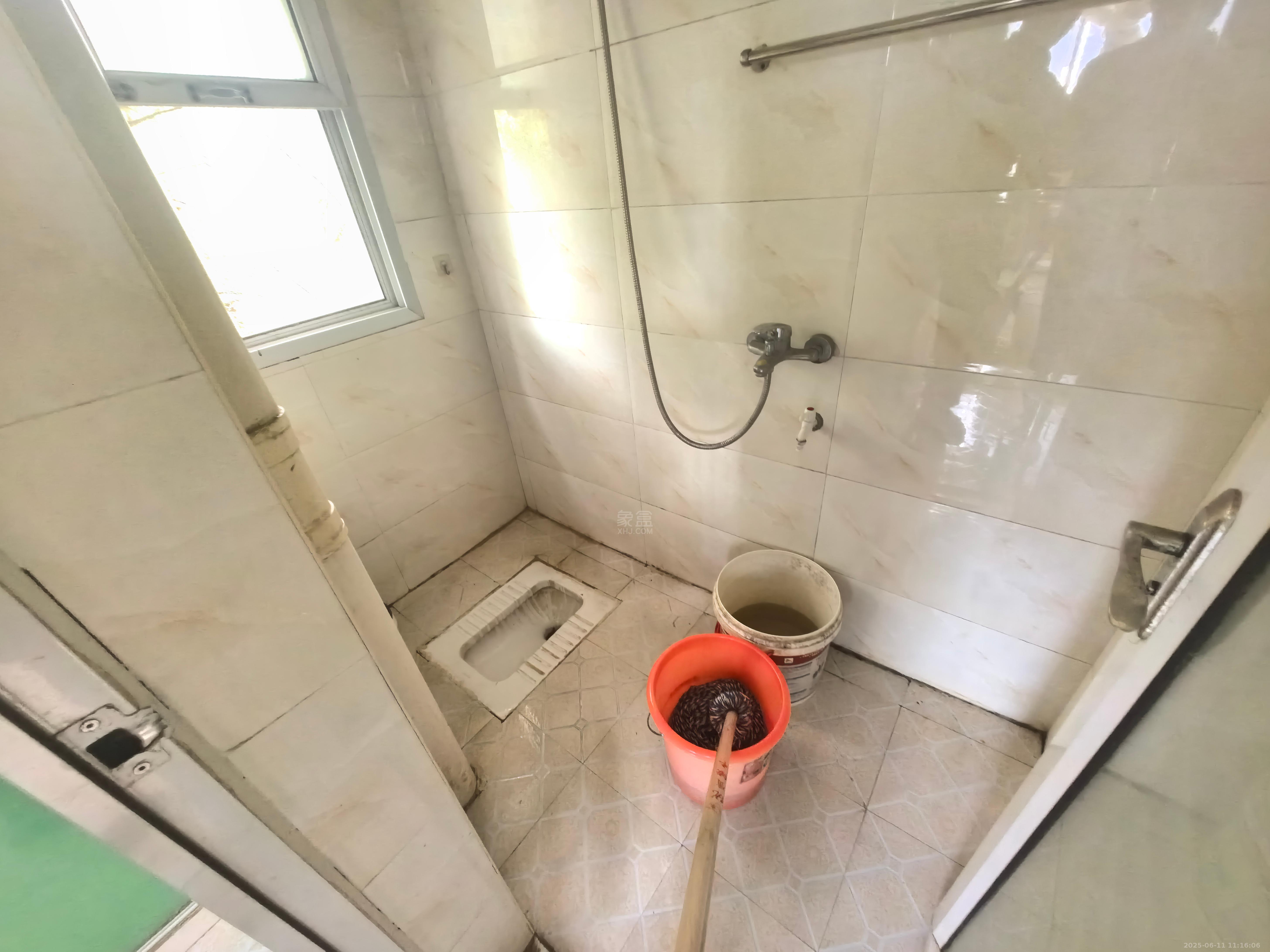 曹家巷三村 2室2厅1卫 1000.0元/月 曹家巷三村 2室2厅1卫 1000.0元/月室内图