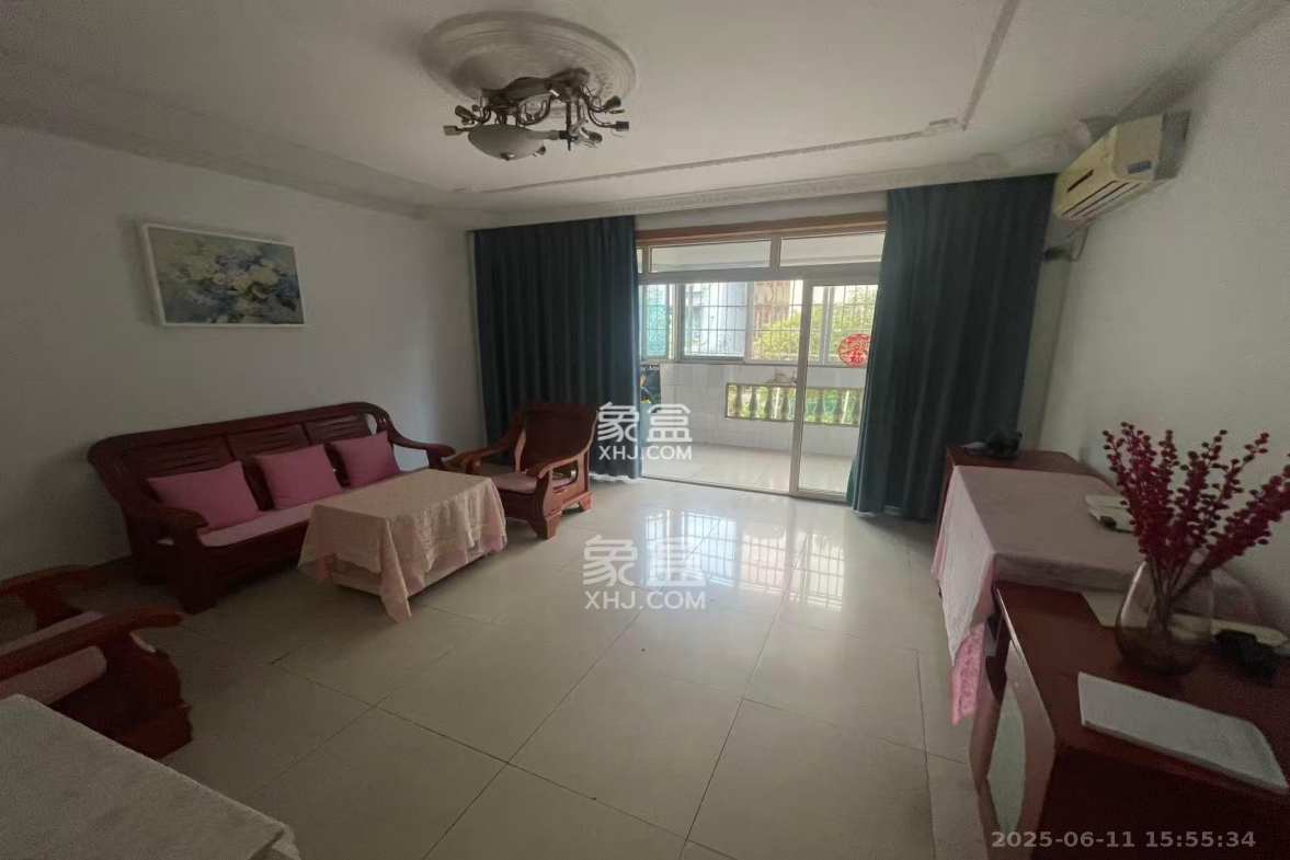 德政园  3室2厅1卫    1800.0元/月 德政园  3室2厅1卫    1800.0元/月室内图