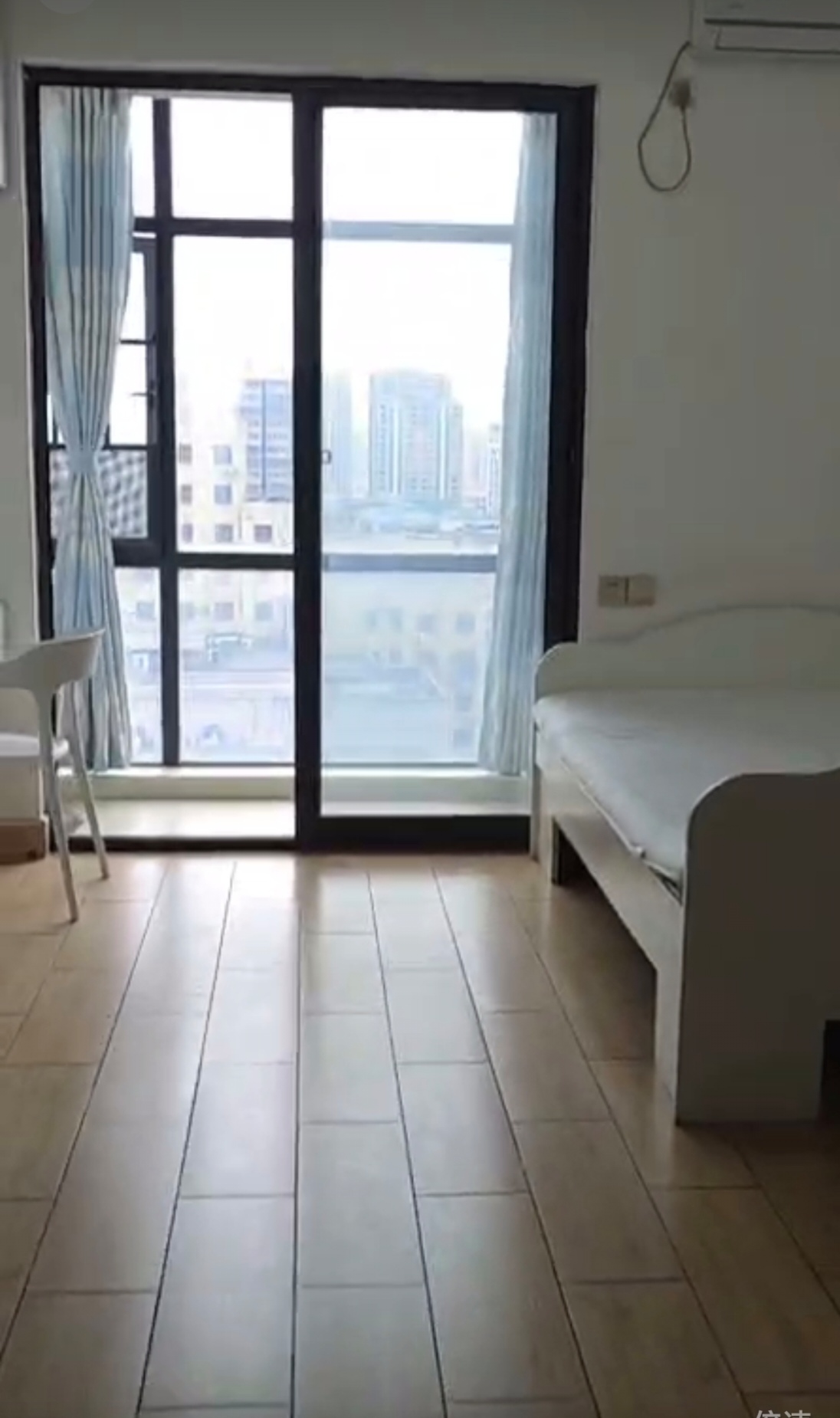 万豪城市花园 1室1厅1卫 850.0元/月 万豪城市花园 1室1厅1卫 850.0元/月室内图