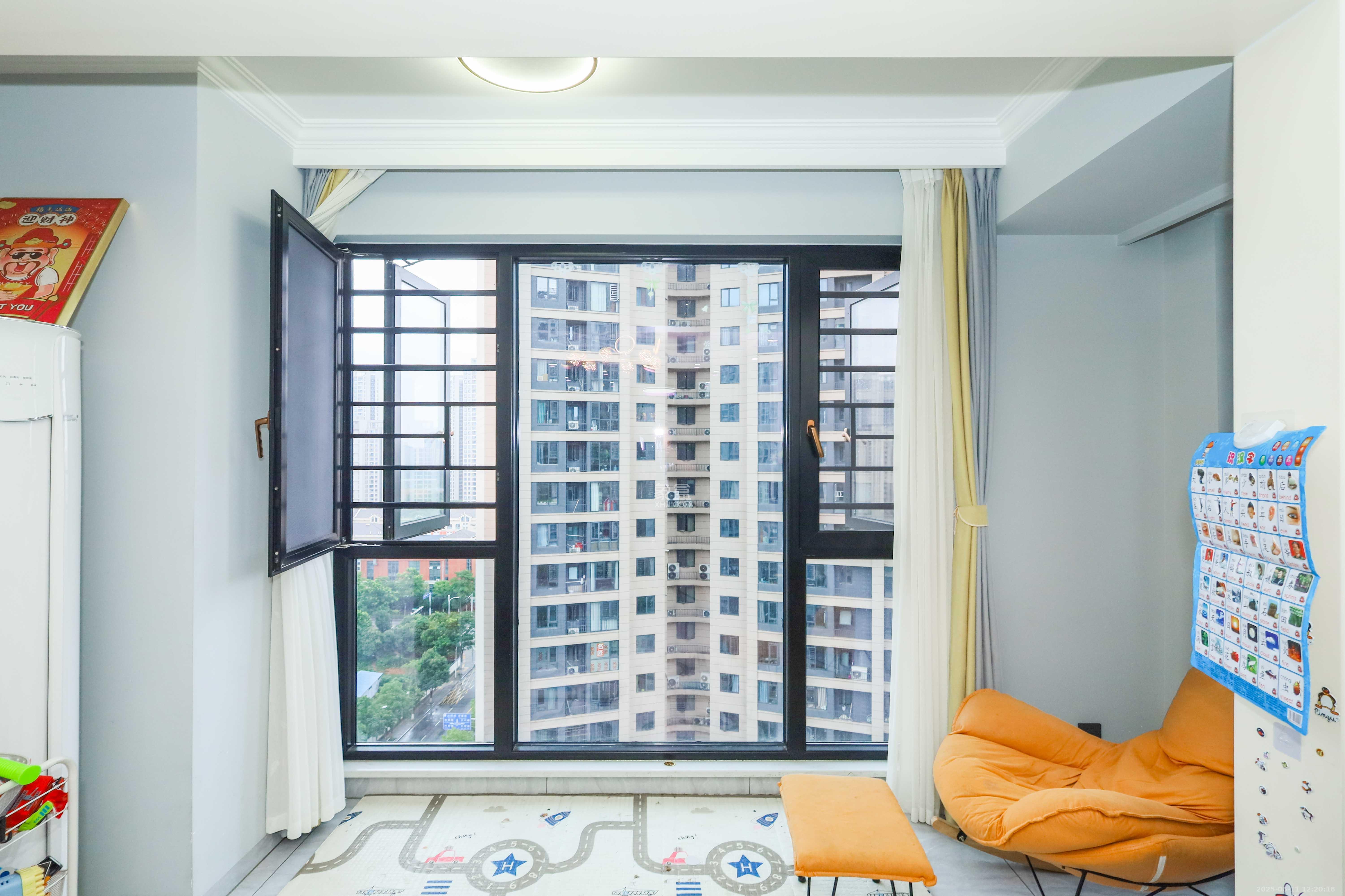 山水梅溪雅郡 3室2厅1卫 95.0万 山水梅溪雅郡 3室2厅1卫 95.0万阳台