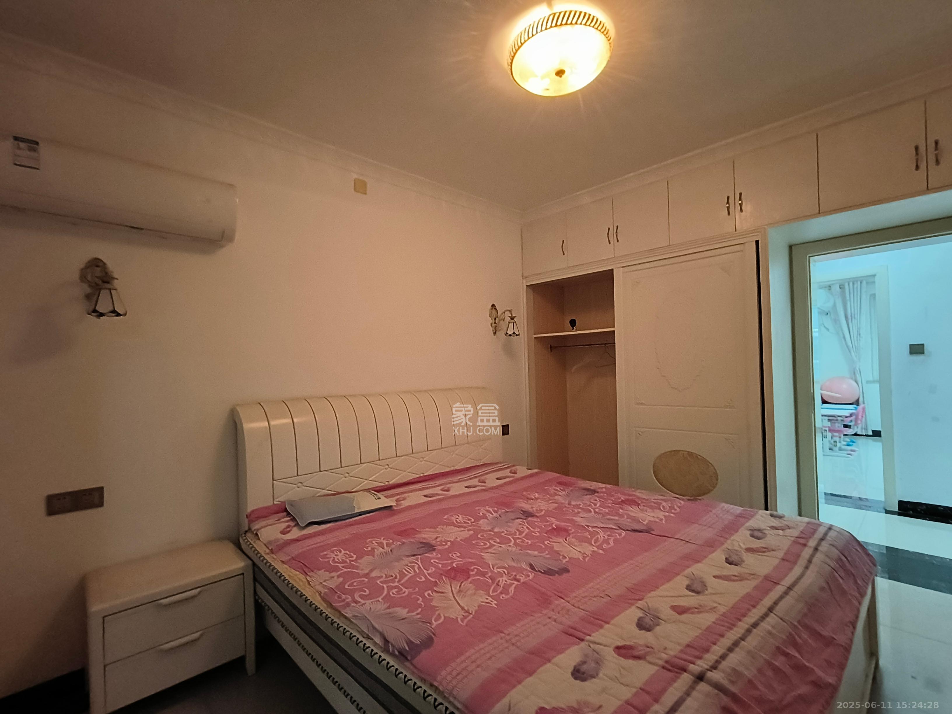 方略学府佳境 4室2厅2卫 2300.0元/月 方略学府佳境 4室2厅2卫 2300.0元/月室内图