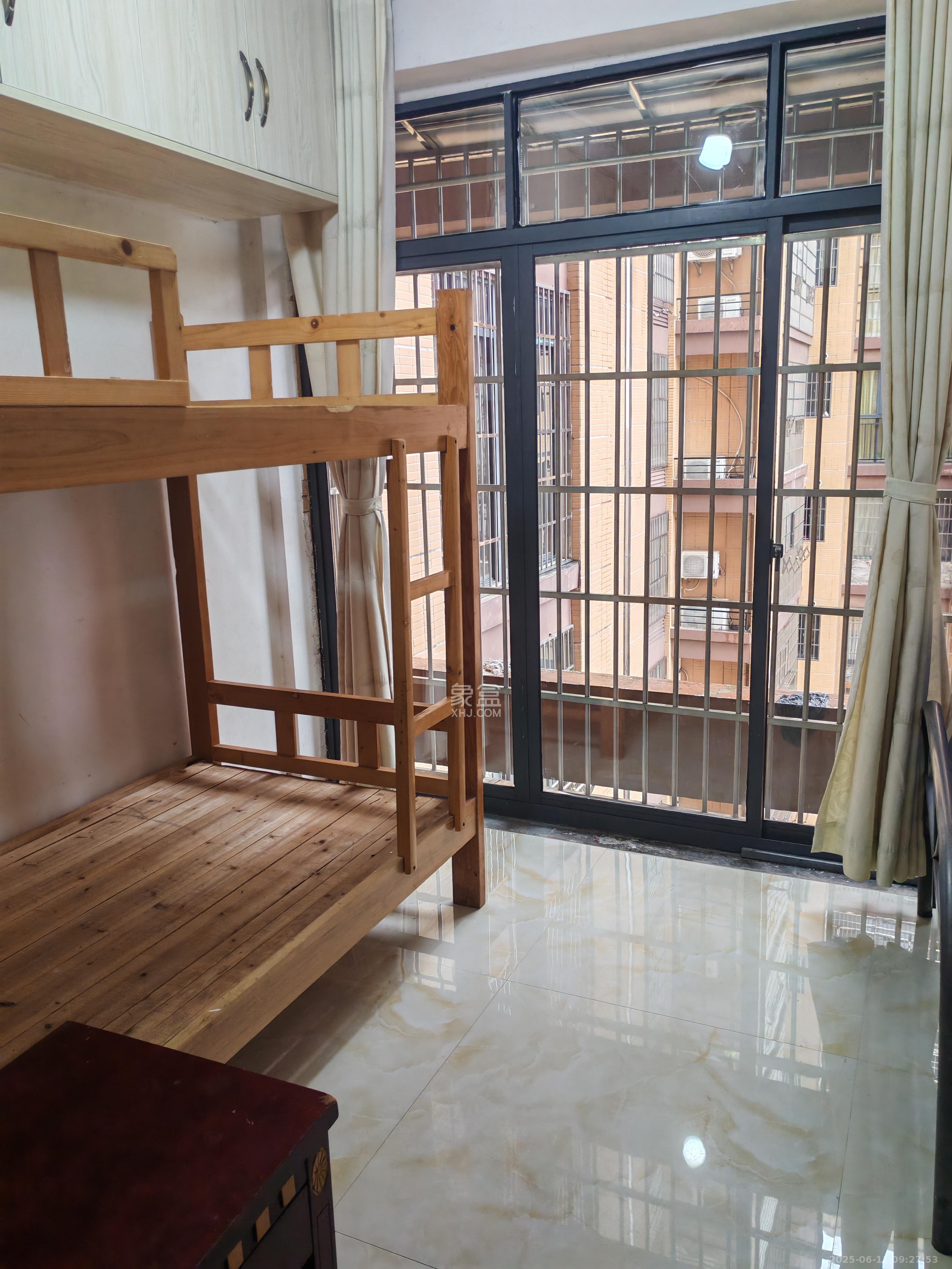 领东汇  3室2厅1卫   2200.00元/月室内图