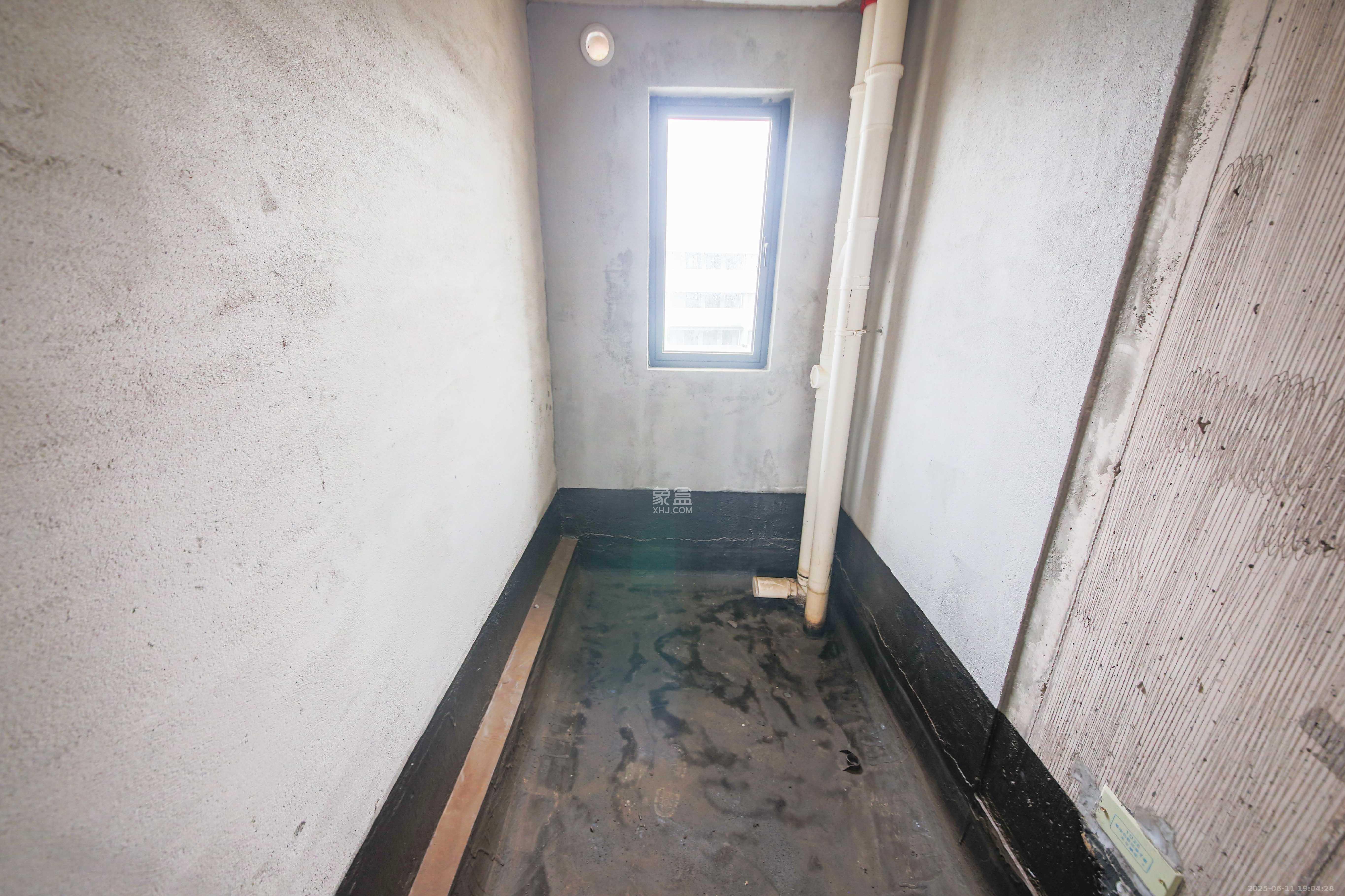 中建钰和城  4室2厅2卫   190.00万卫生间