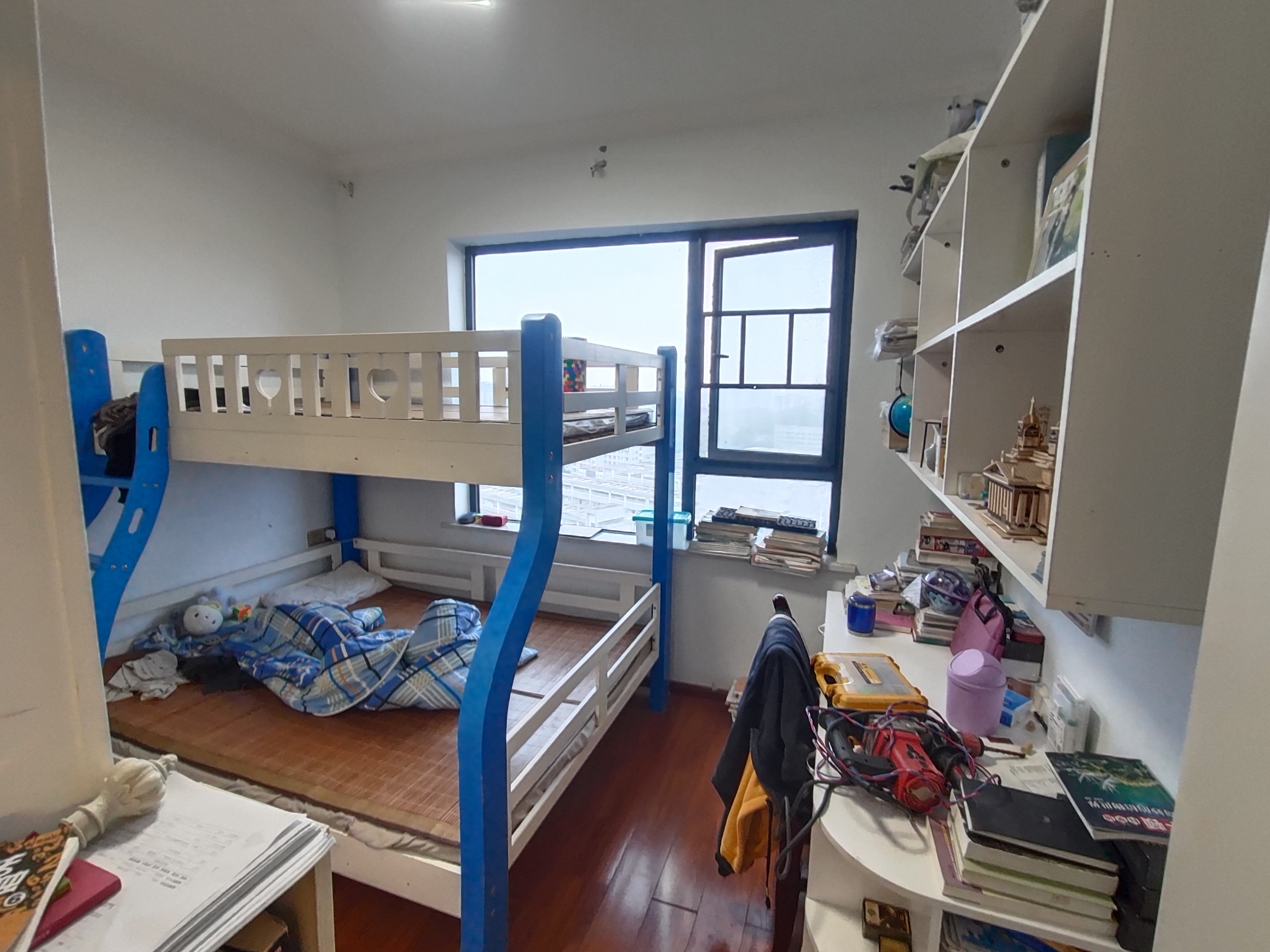 百弘学府城  3室2厅2卫    78.8万 百弘学府城  3室2厅2卫    78.8万客厅