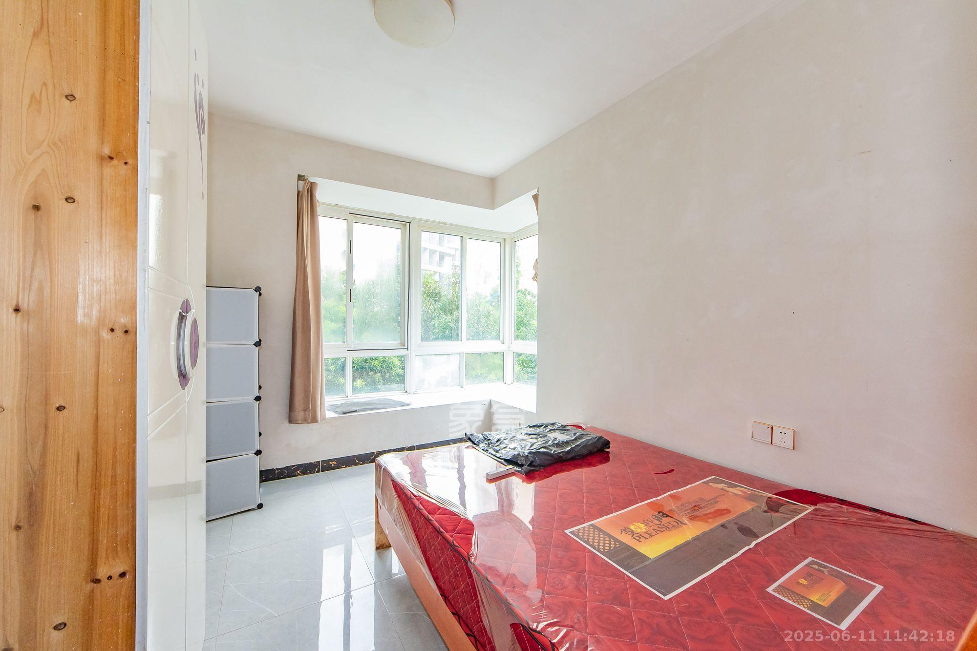 山语城一期 3室2厅2卫 2200.0元/月 山语城一期 3室2厅2卫 2200.0元/月室内图