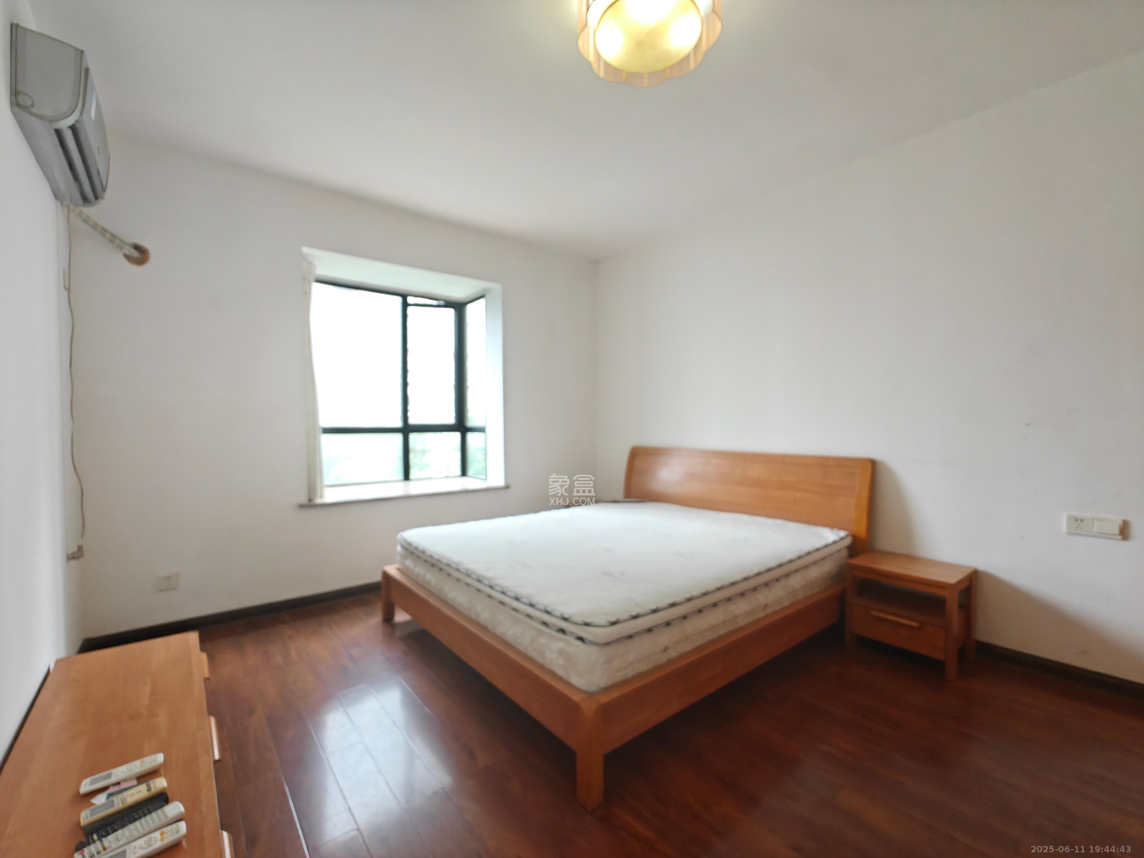 三江花中城 3室2厅2卫 3000.0元/月 三江花中城 3室2厅2卫 3000.0元/月室内图