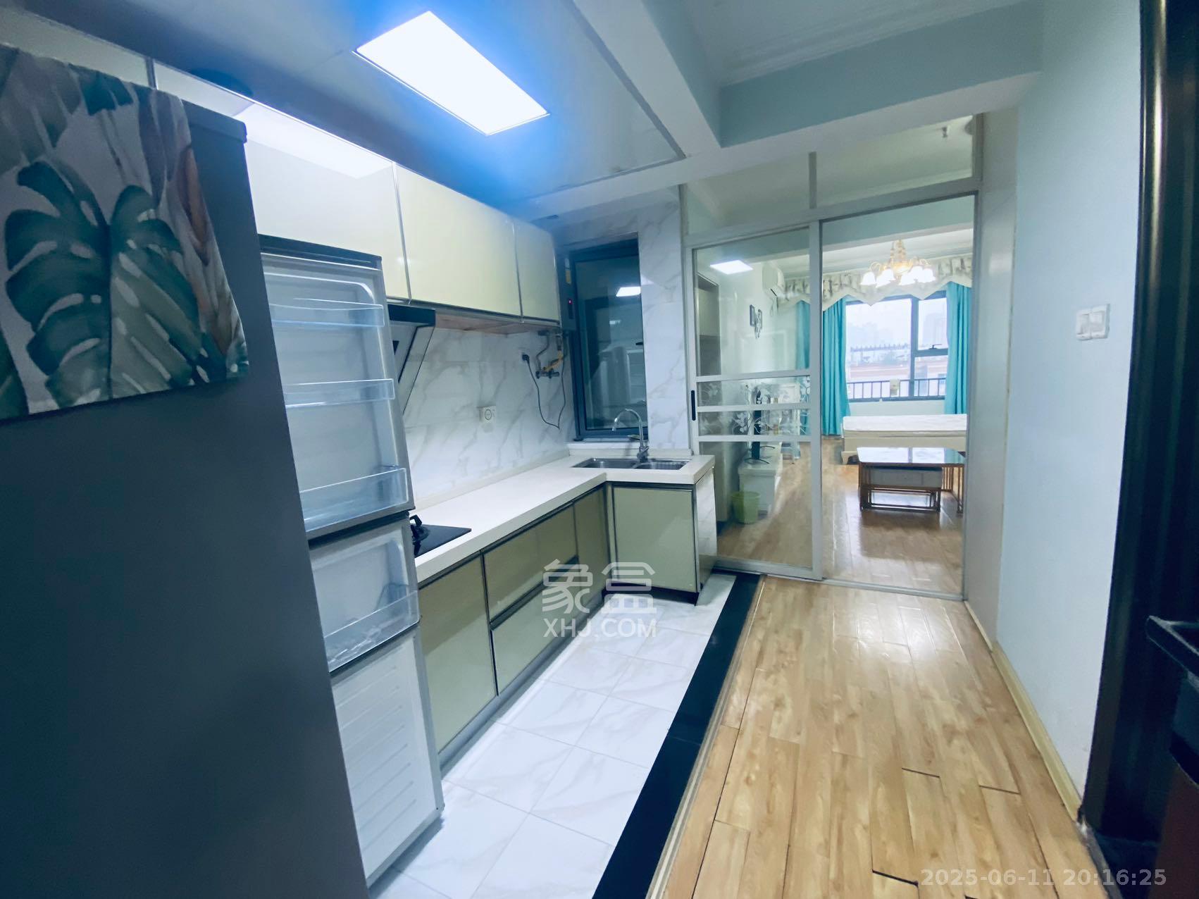 东怡外国(南湖一号) 1室1厅1卫 2000.0元/月 东怡外国(南湖一号) 1室1厅1卫 2000.0元/月室内图