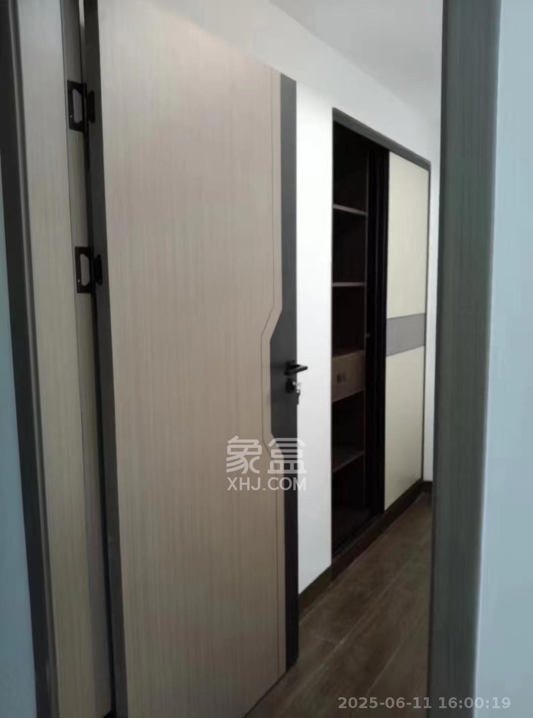 长郡旁牛津街（瑞凯滨江雅苑）  2室1厅1卫   1500.00元/月室内图