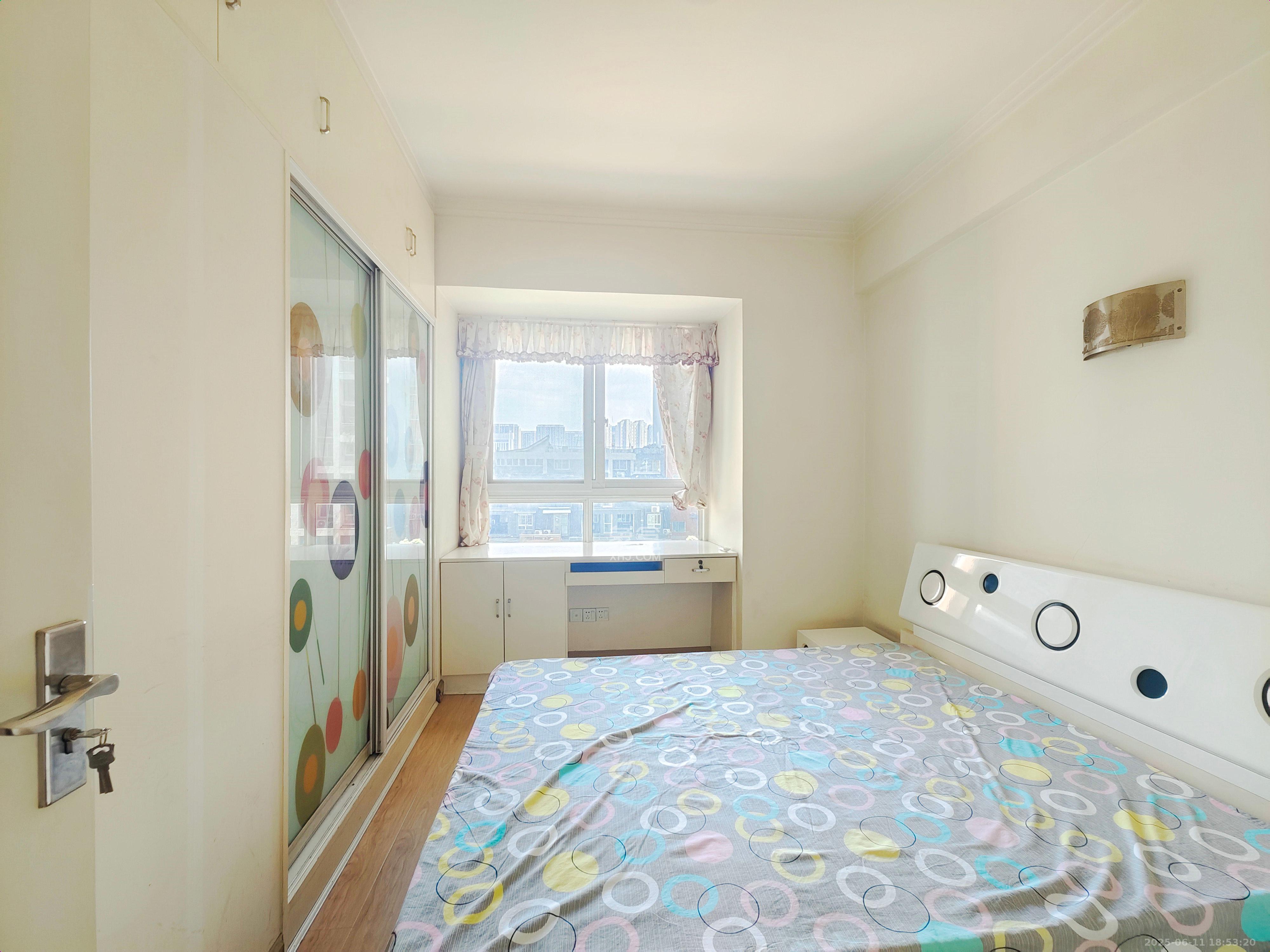 星蓝湾  3室2厅2卫    3100.0元/月室内图