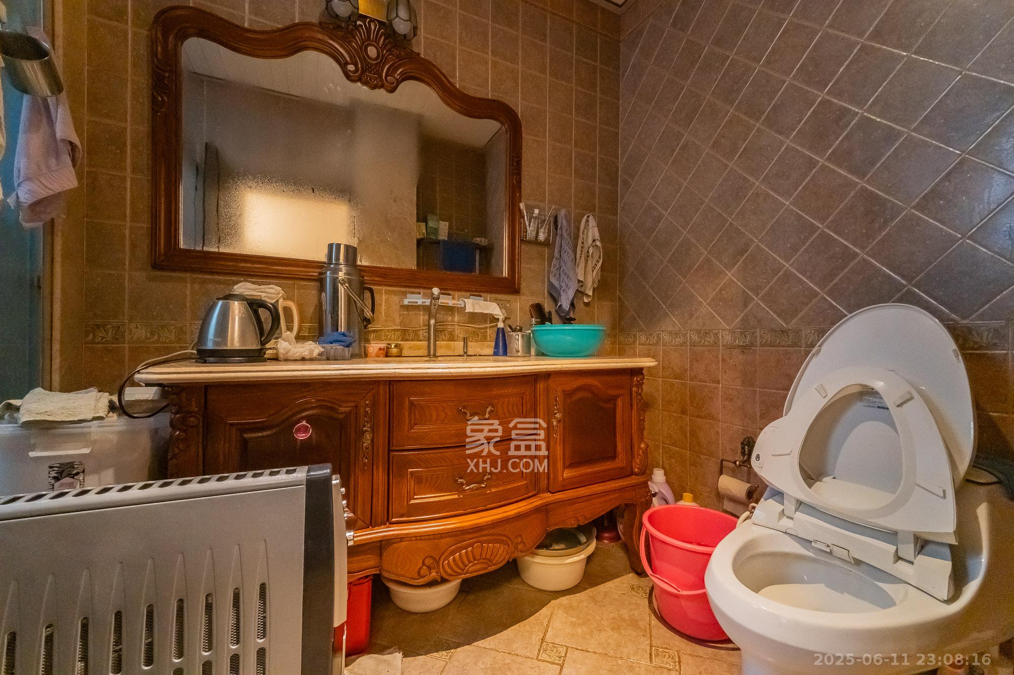 碧桂园威尼斯城 8室2厅6卫 1268.98万 碧桂园威尼斯城 8室2厅6卫 1268.98万卫生间