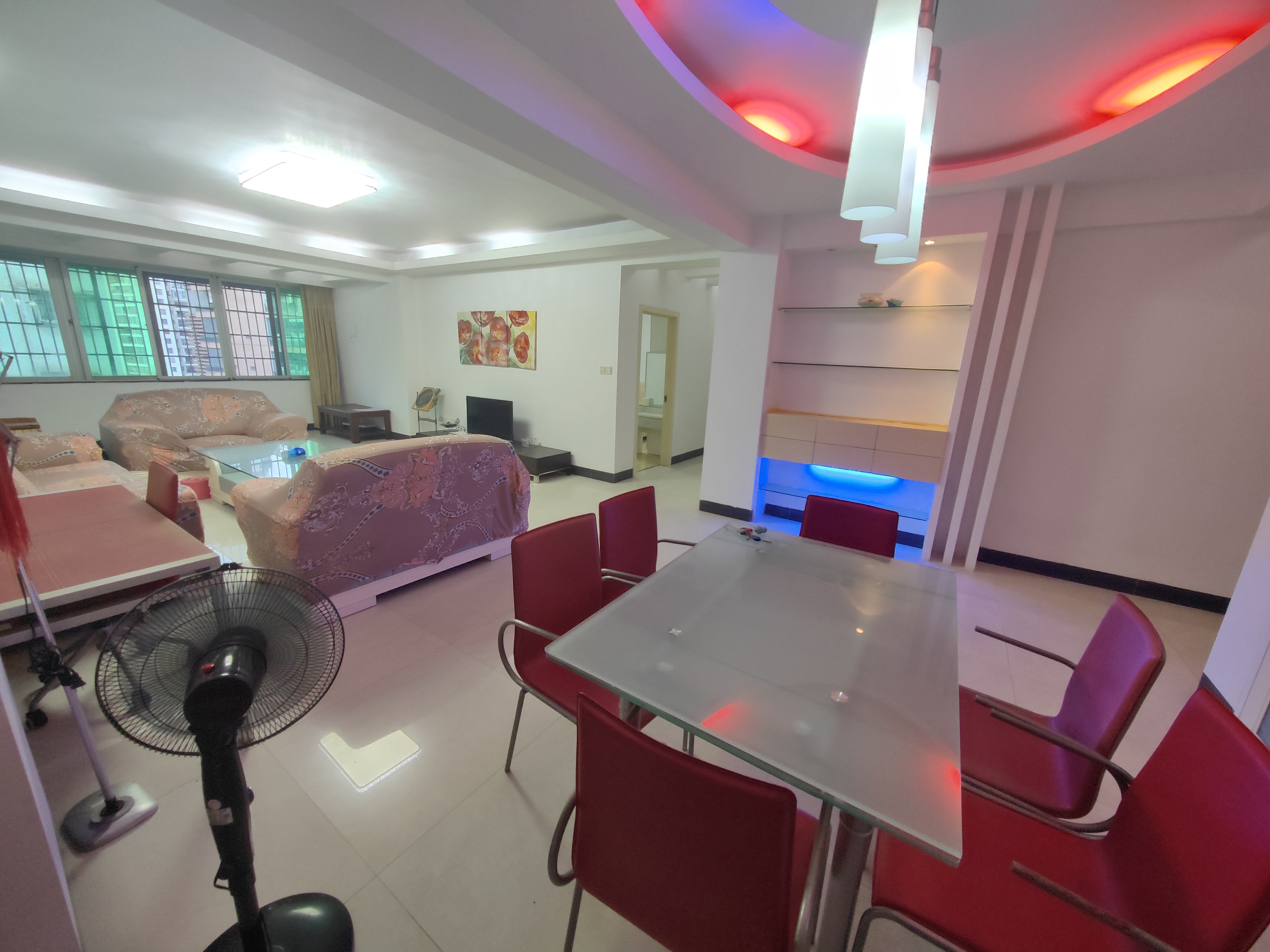 四季大厦 3室2厅1卫 3000.0元/月 四季大厦 3室2厅1卫 3000.0元/月室内图