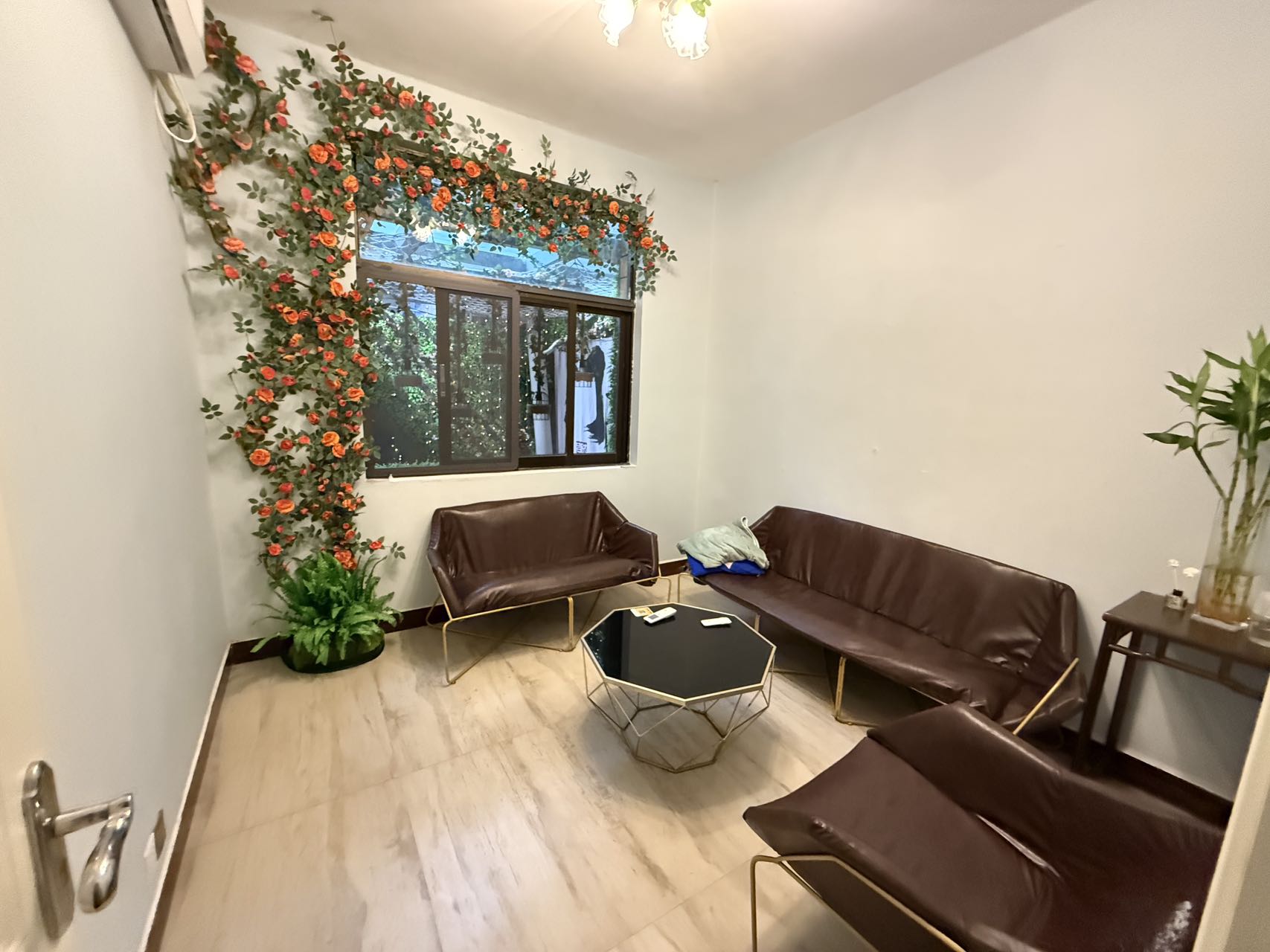 怡和花园别墅 10室2厅5卫 15000.0元/月 怡和花园别墅 10室2厅5卫 15000.0元/月室内图