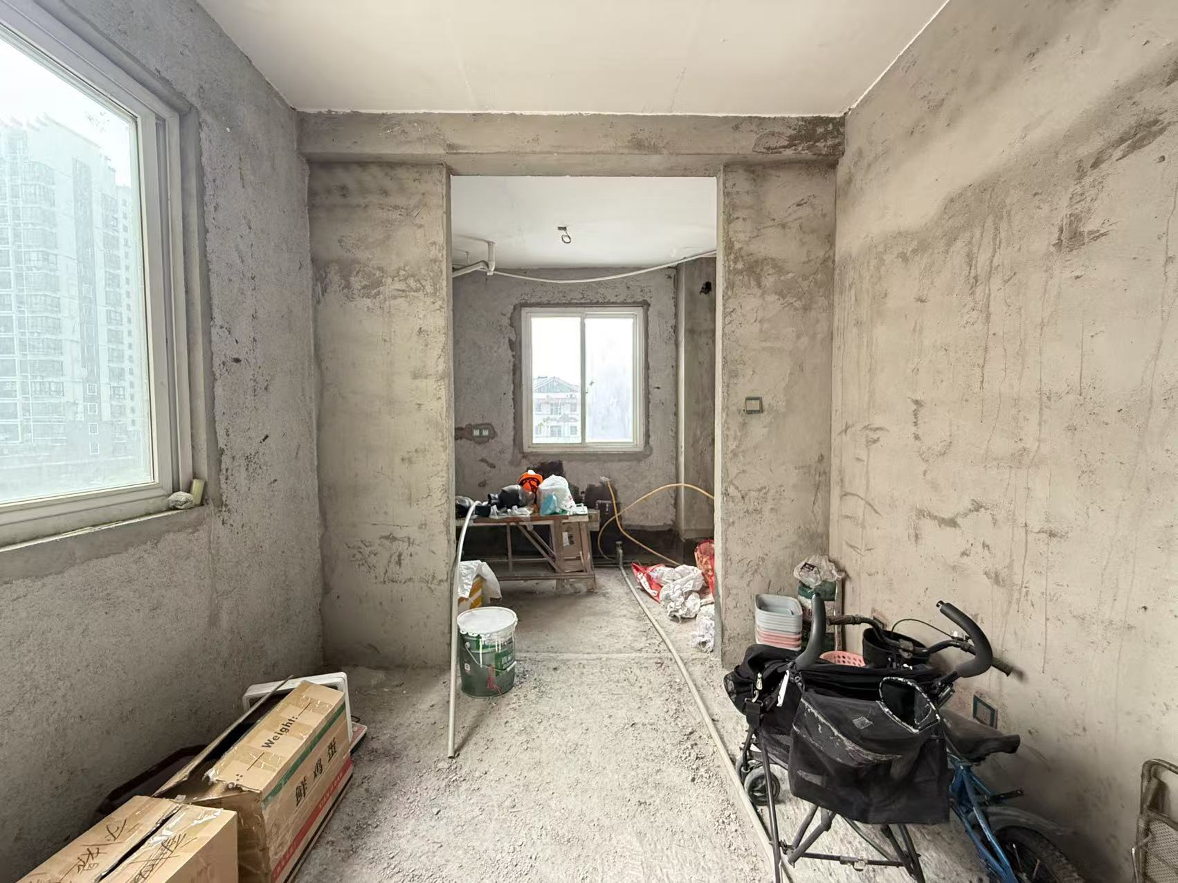 阳光水岸  3室2厅2卫    53.0万 阳光水岸  3室2厅2卫    53.0万客厅