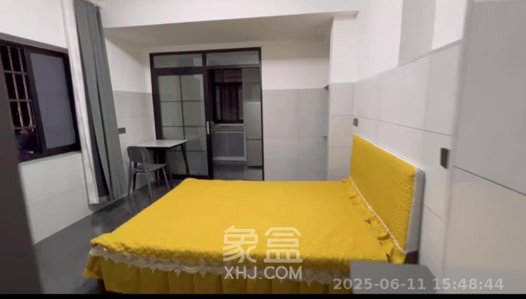 新合四村 1室0厅0卫 1350.0元/月 新合四村 1室0厅0卫 1350.0元/月室内图