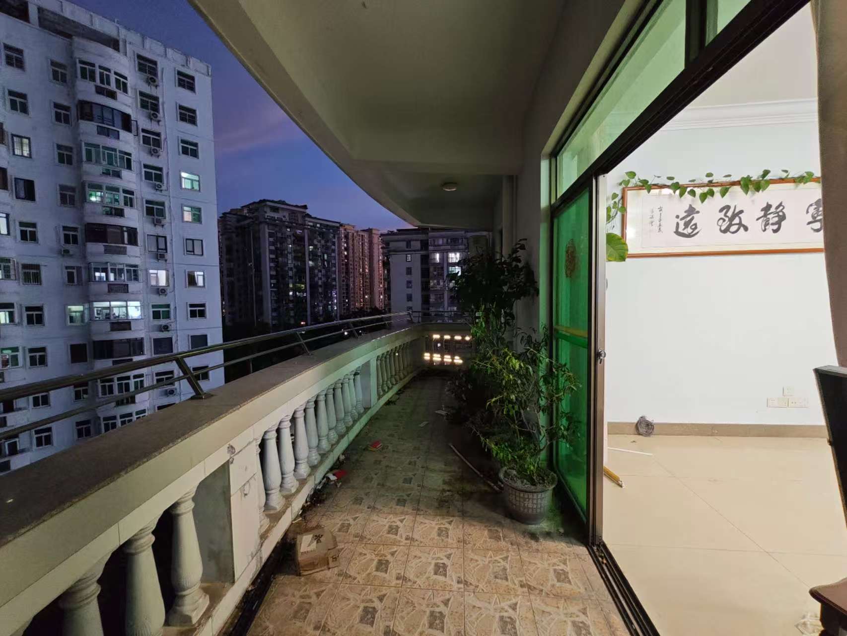 欣怡 4室2厅2卫 5500.0元/月 欣怡 4室2厅2卫 5500.0元/月室内图