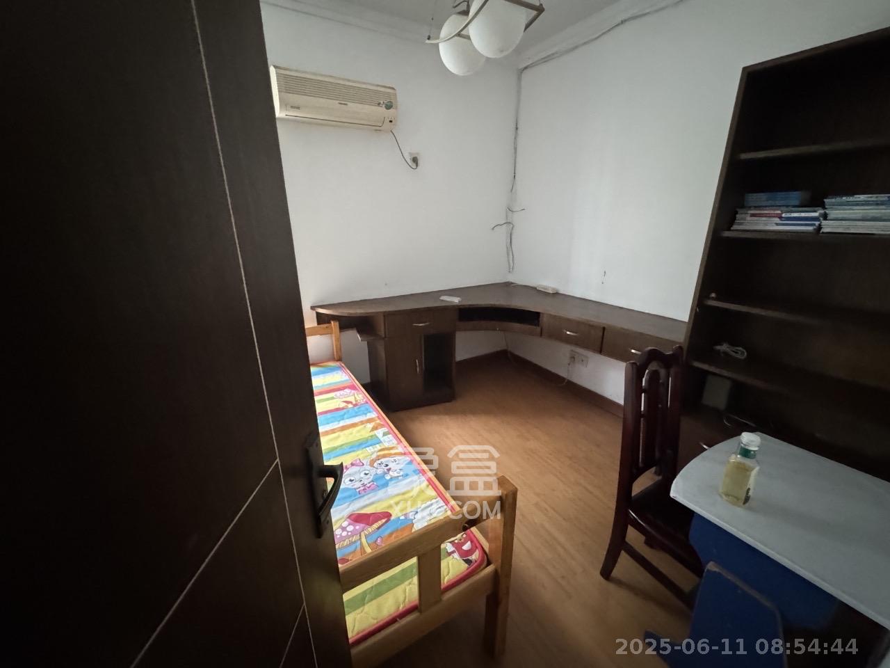 新点苑  3室2厅1卫   2000.00元/月室内图