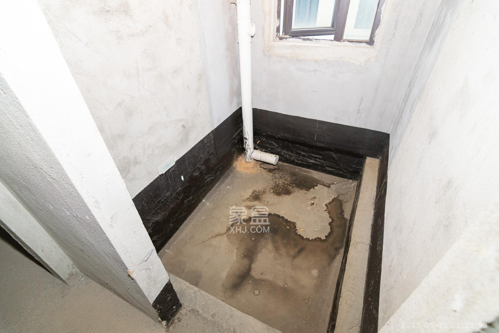 润和谷山郡(悦禧山庄水榭花都)  5室2厅3卫    139.0万 润和谷山郡(悦禧山庄水榭花都)  5室2厅3卫    139.0万卫生间