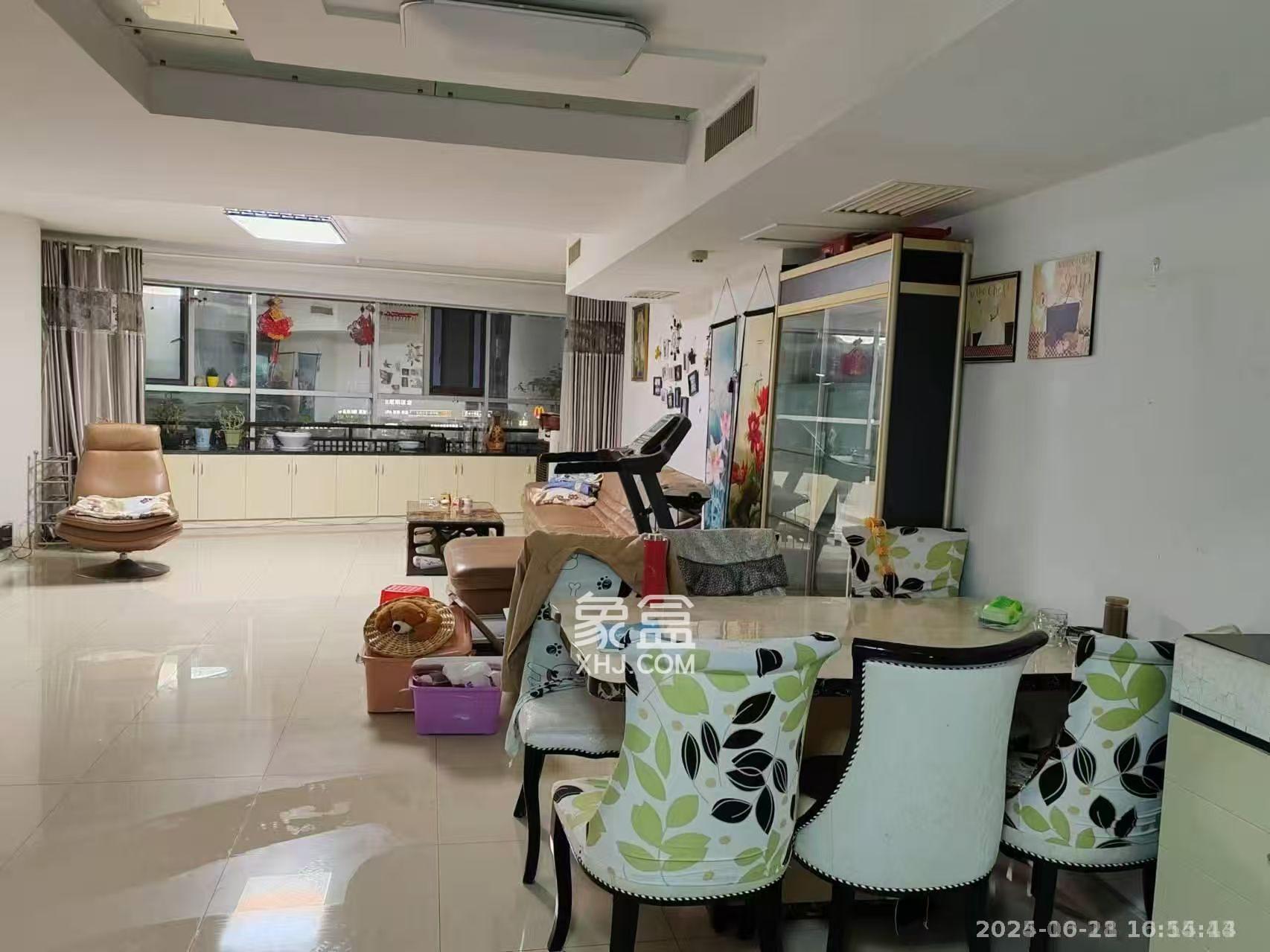 中瀚财富广场  3室2厅1卫   1280.00元/月室内图