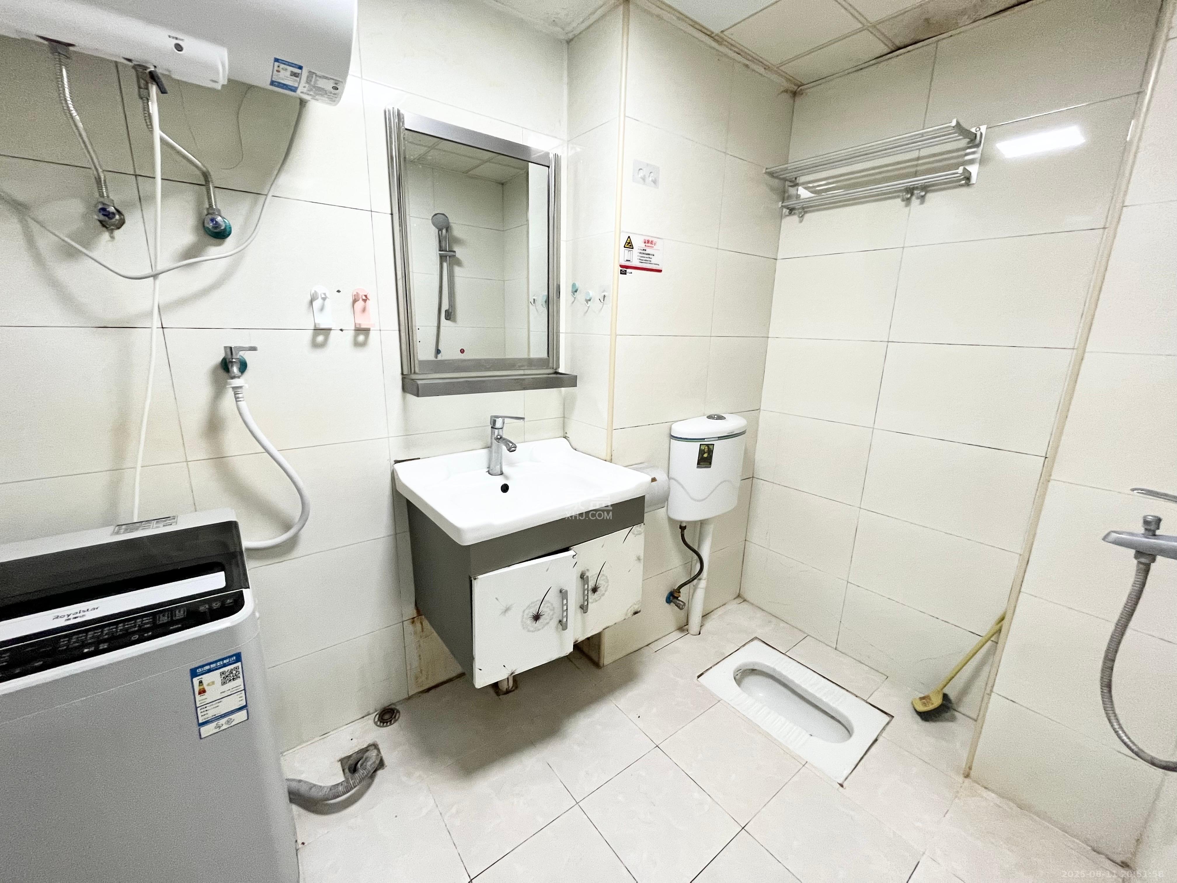 保利麓谷林语I区  1室0厅0卫   1300.00元/月室内图
