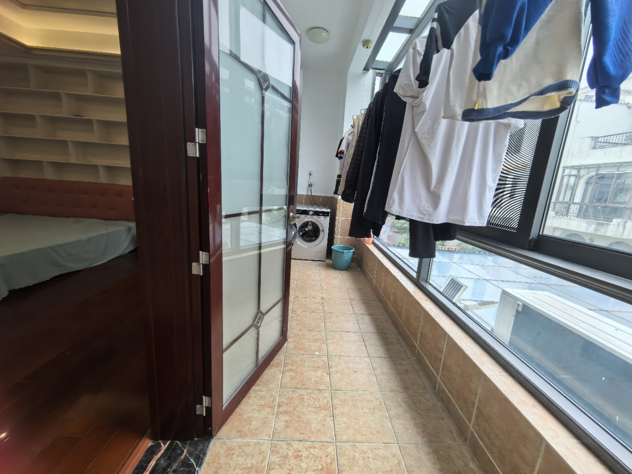 荣域 6室2厅4卫 593.0万 荣域 6室2厅4卫 593.0万室内图