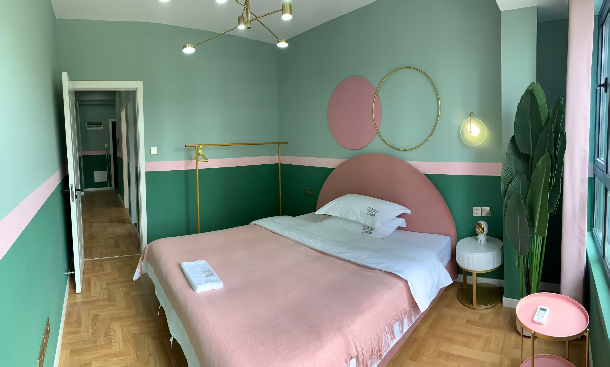 宁邦广场 3室2厅1卫 2000.0元/月 宁邦广场 3室2厅1卫 2000.0元/月室内图