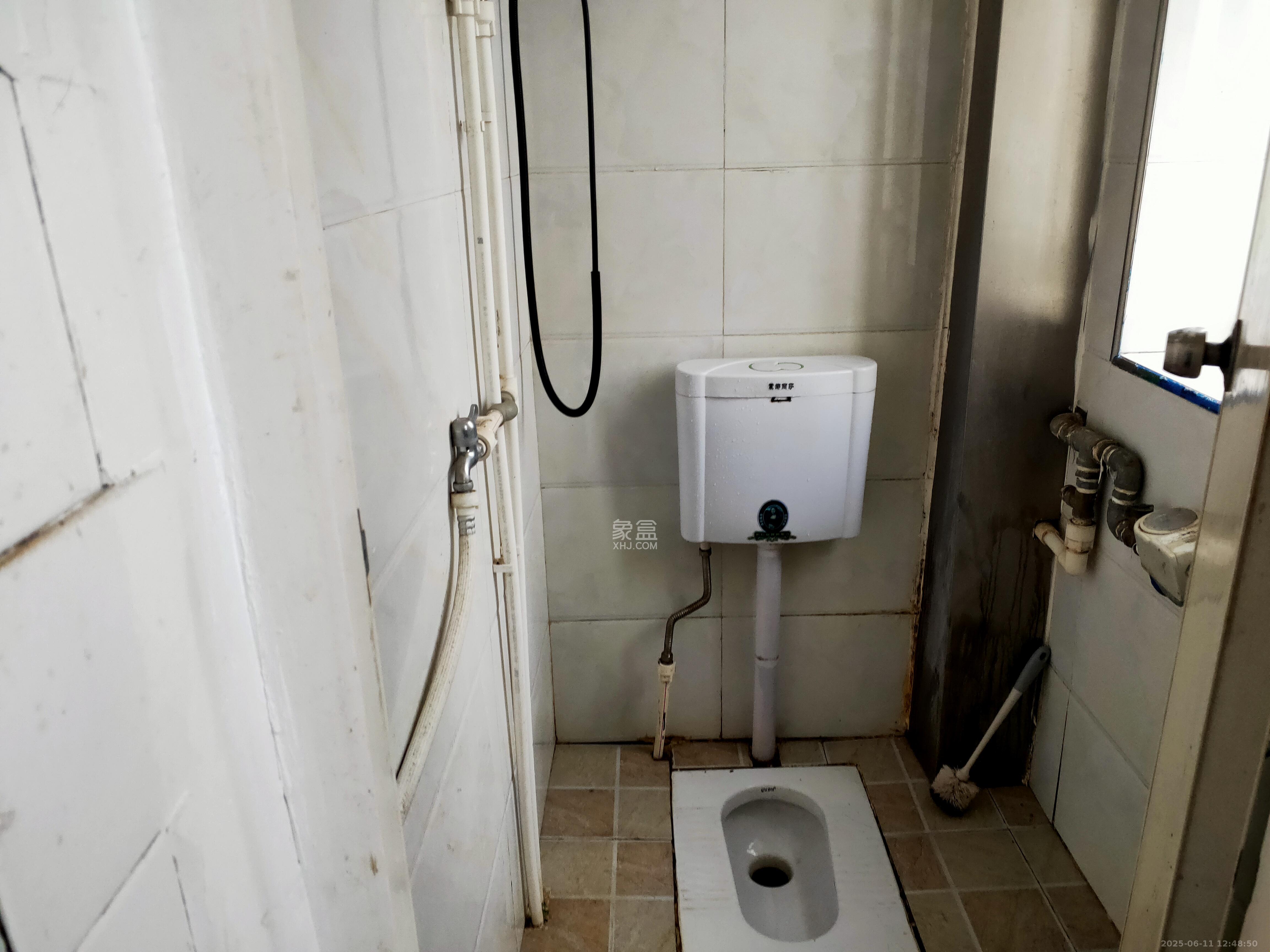 朝阳一、二村 1室1厅1卫 1300.0元/月 朝阳一、二村 1室1厅1卫 1300.0元/月室内图