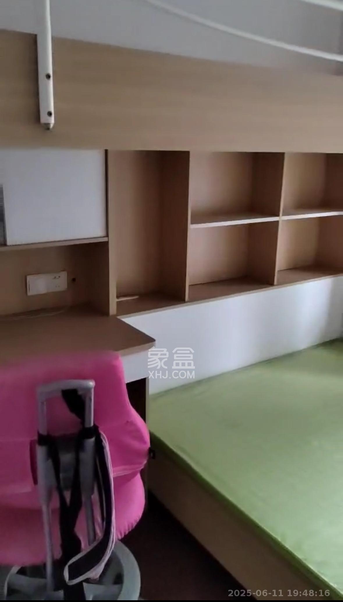 保利麓谷林语F区  3室2厅1卫   2500.00元/月室内图